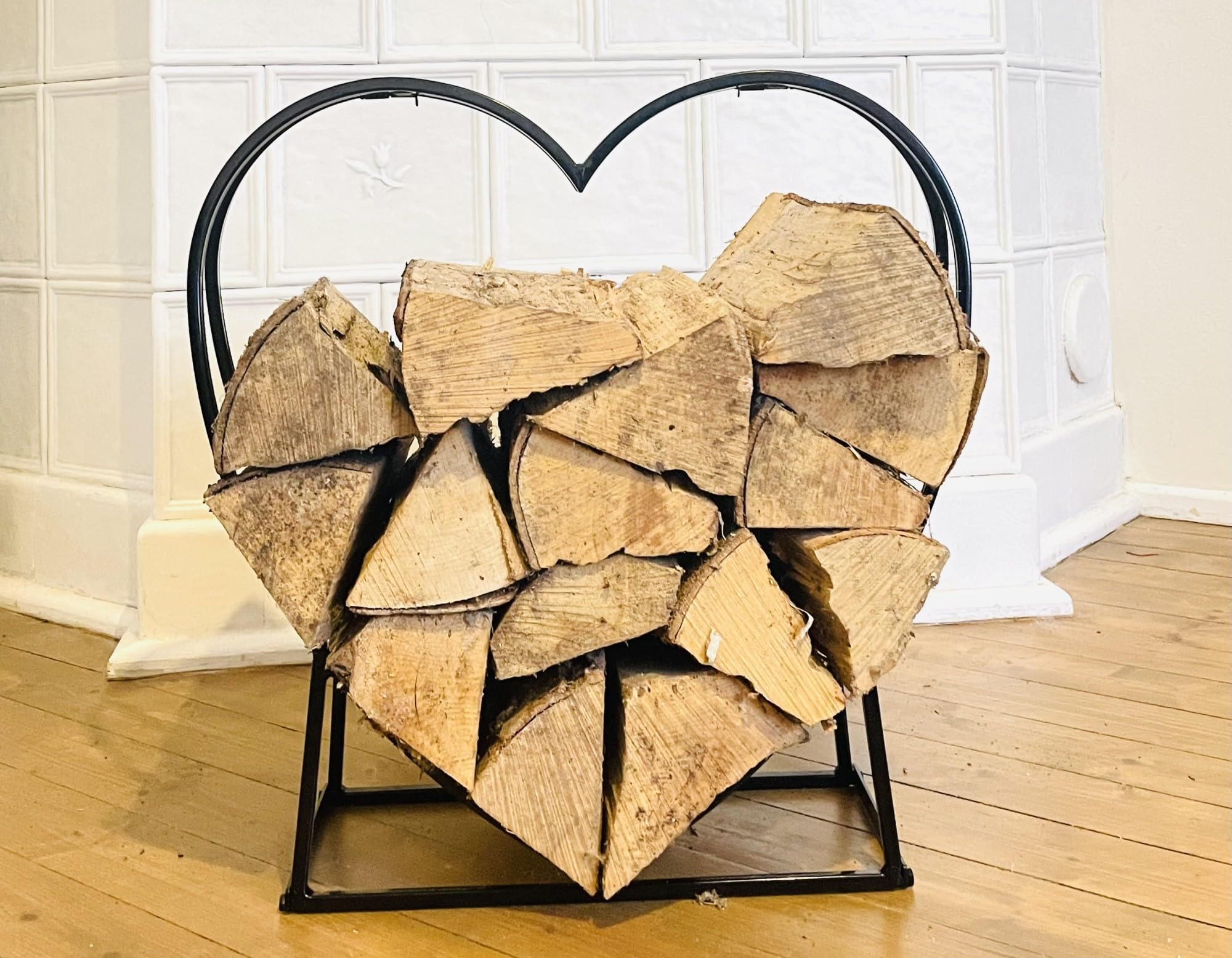 Dekoleidenschaft Kaminholz-Regal Herz aus Metall, schwarz lackiert, Brennholz-Ständer, Feuerholz-Halter (glänzend)