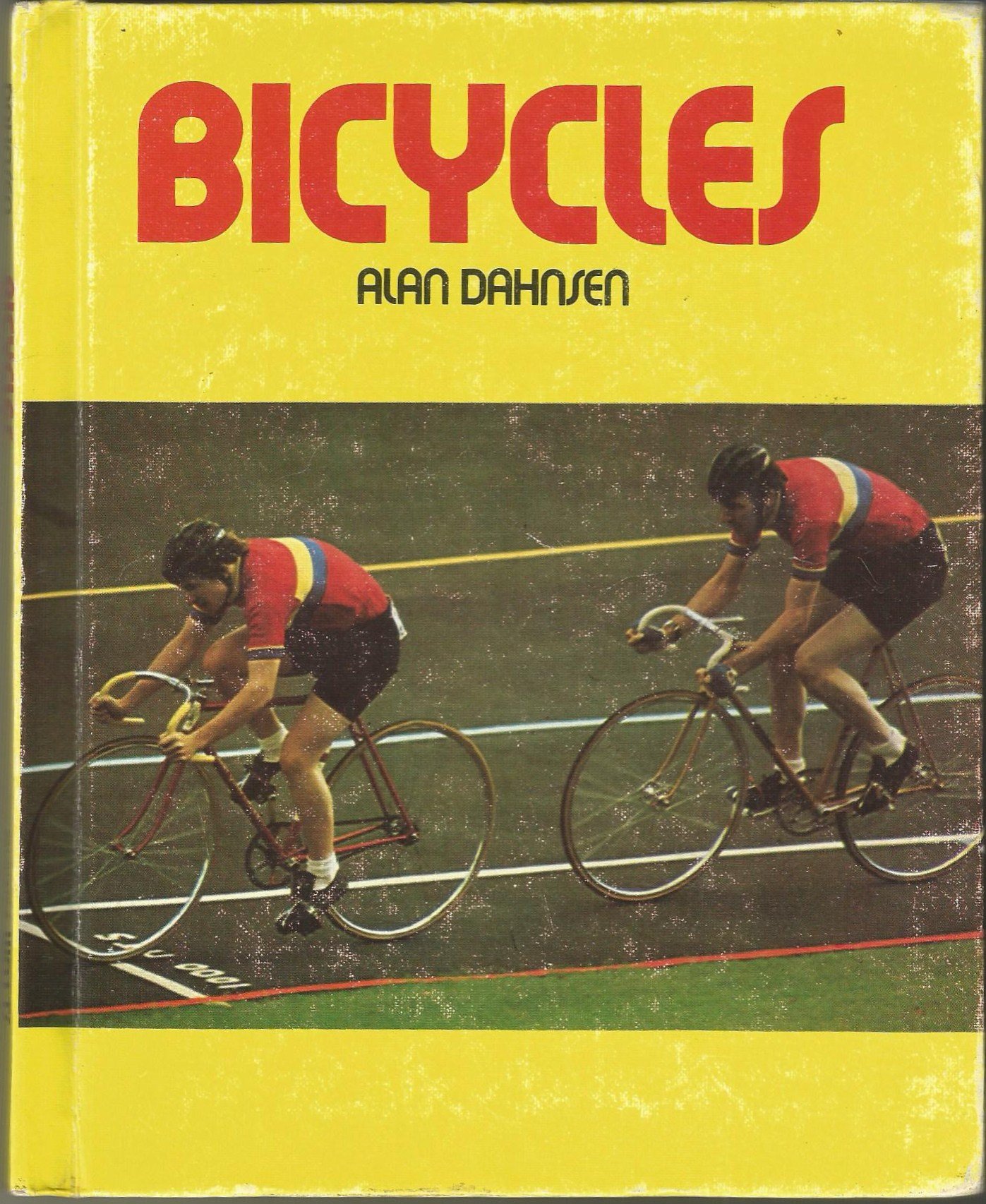 Bicycles (An Easy-Read Fact Book)
