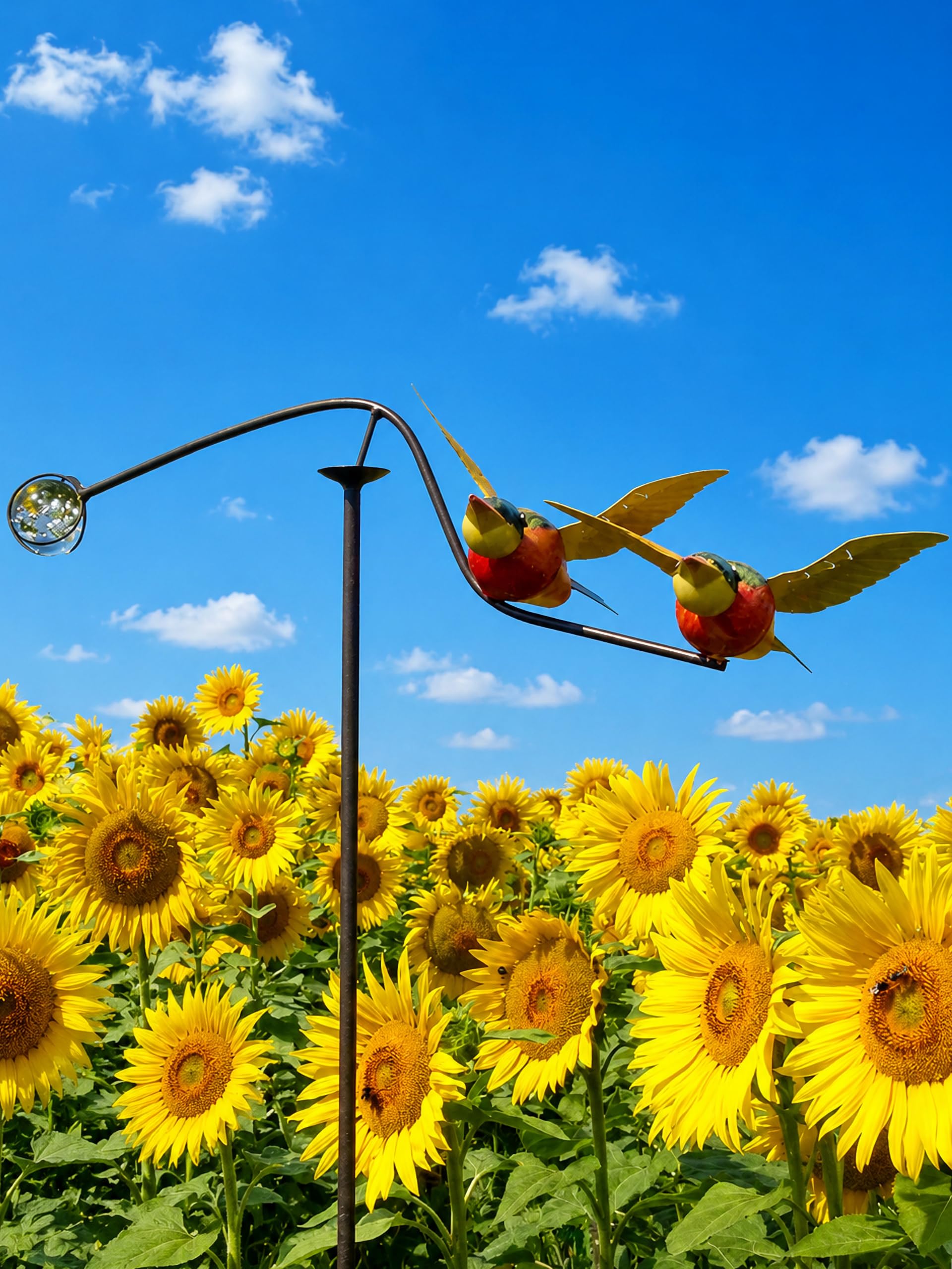 Pommerntraum ®| Windspiel Gartenpendel Metallwindspiel Gartendeko Vögel | Vogelwippe Gartenwippe Gartenstecker Vogel Glaskugel Vogelpendel Vogelmotiv Gartenpoesie (VERLIEBTE VÖGEL MIT GLASKUGEL BUNT)
