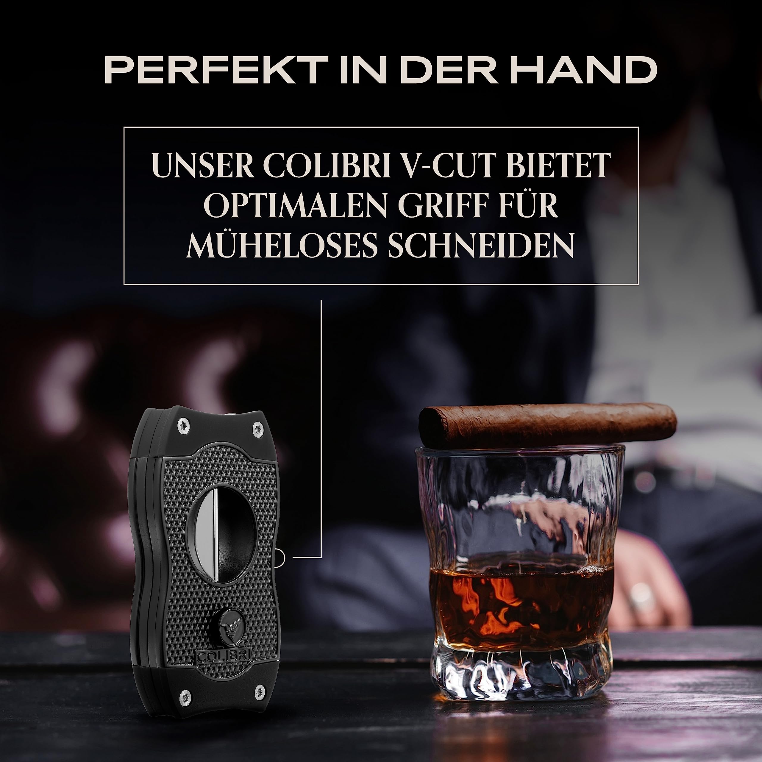 Colibri V-Cut Zigarrenschneider - Diamanten-Muster - Tiefer 7mm V-Schnitt - Bis zu 60+ Ringmaß Zigarren - Ergonomisches Design - Federbelasteter Auslösemechanismus - Inklusive Geschenkbox