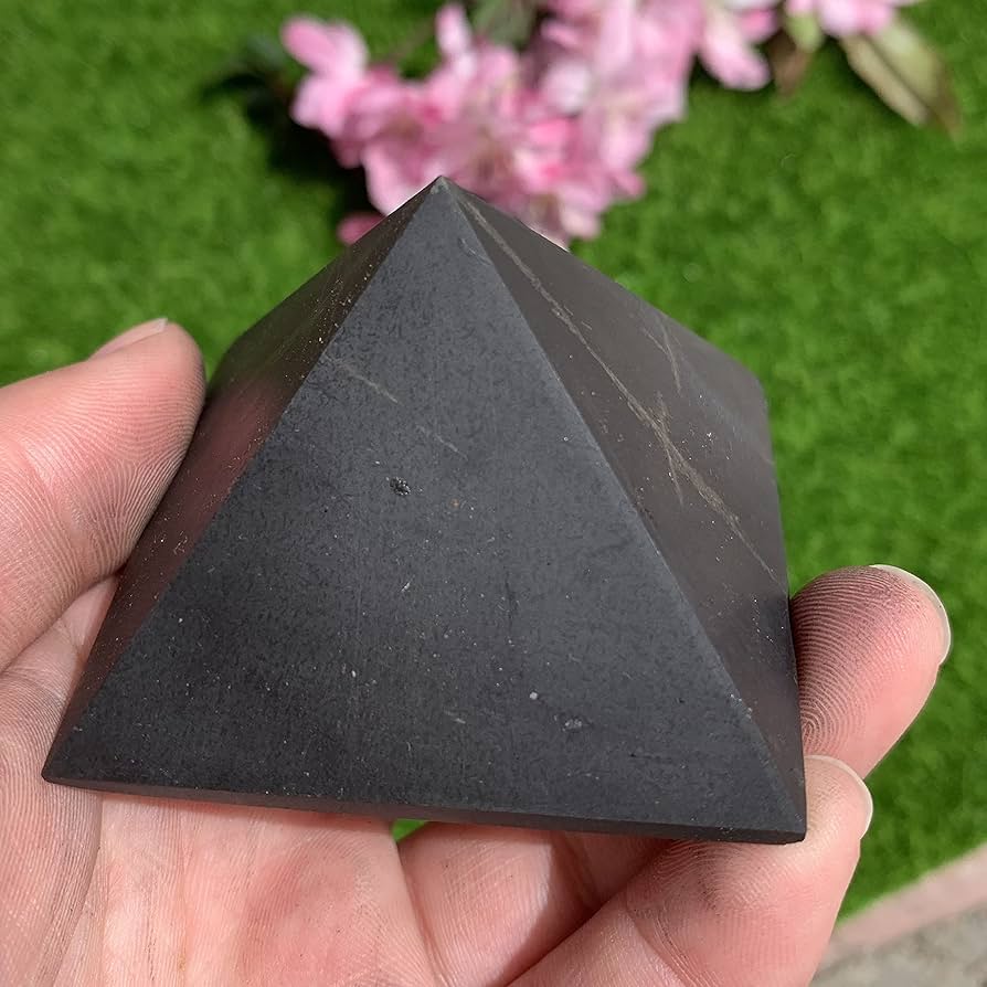 Amazon.co.jp: ロシア シュンガイト ピラミッド クリスタル