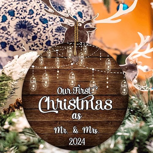 Vista 52 de WHIDOBE Adorno personalizado de nuestra primera Navidad como el señor y la señora, regalos de boda para pareja, novia y novio, adorno de casado