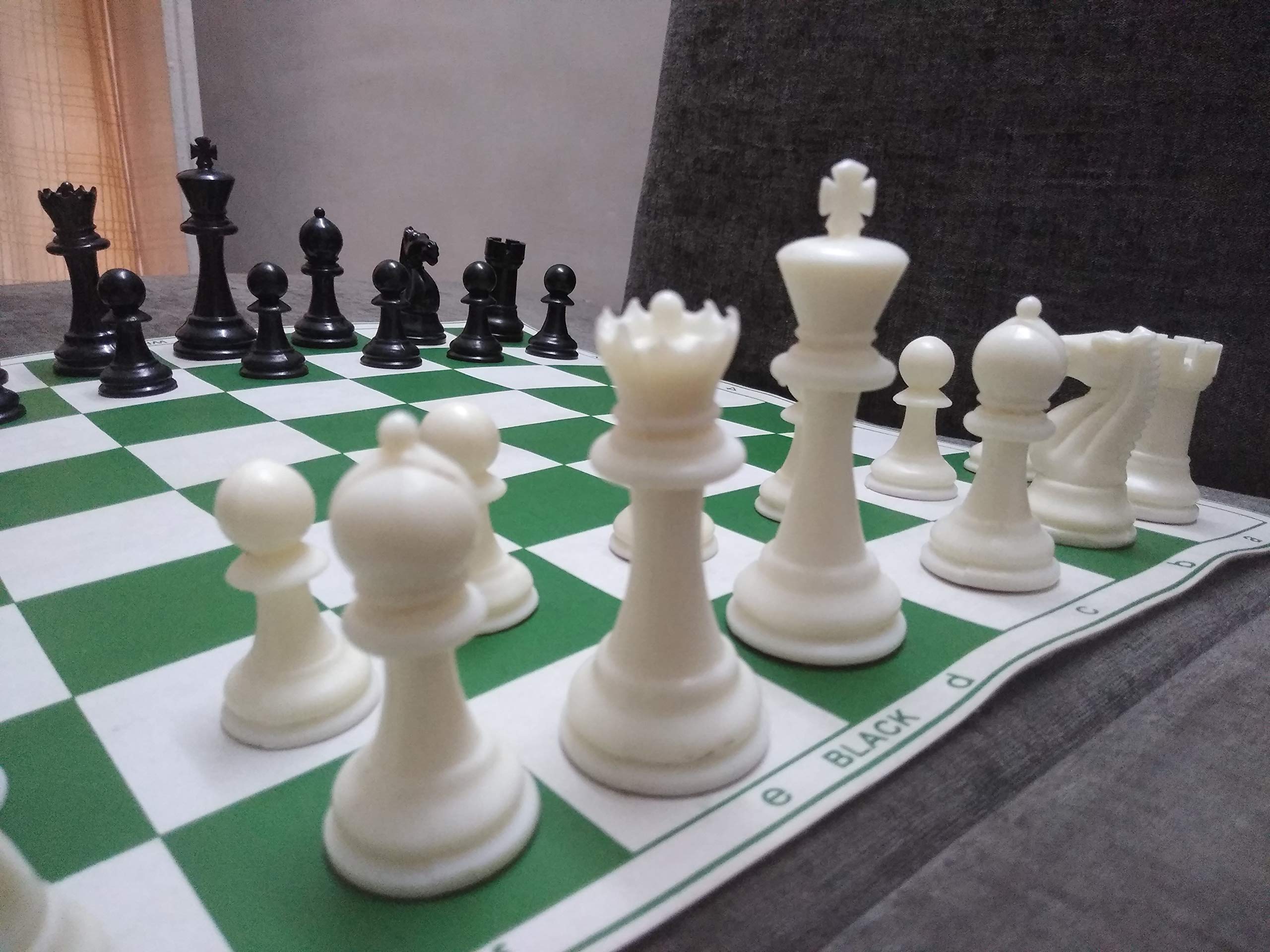 StonKraft 18.2'' x 18.2'' Tournament Chess Vinyl Foldable Chess Game with Solid Plastic Pieces (with Extra Queen) - Ideal for Professional Chess Players