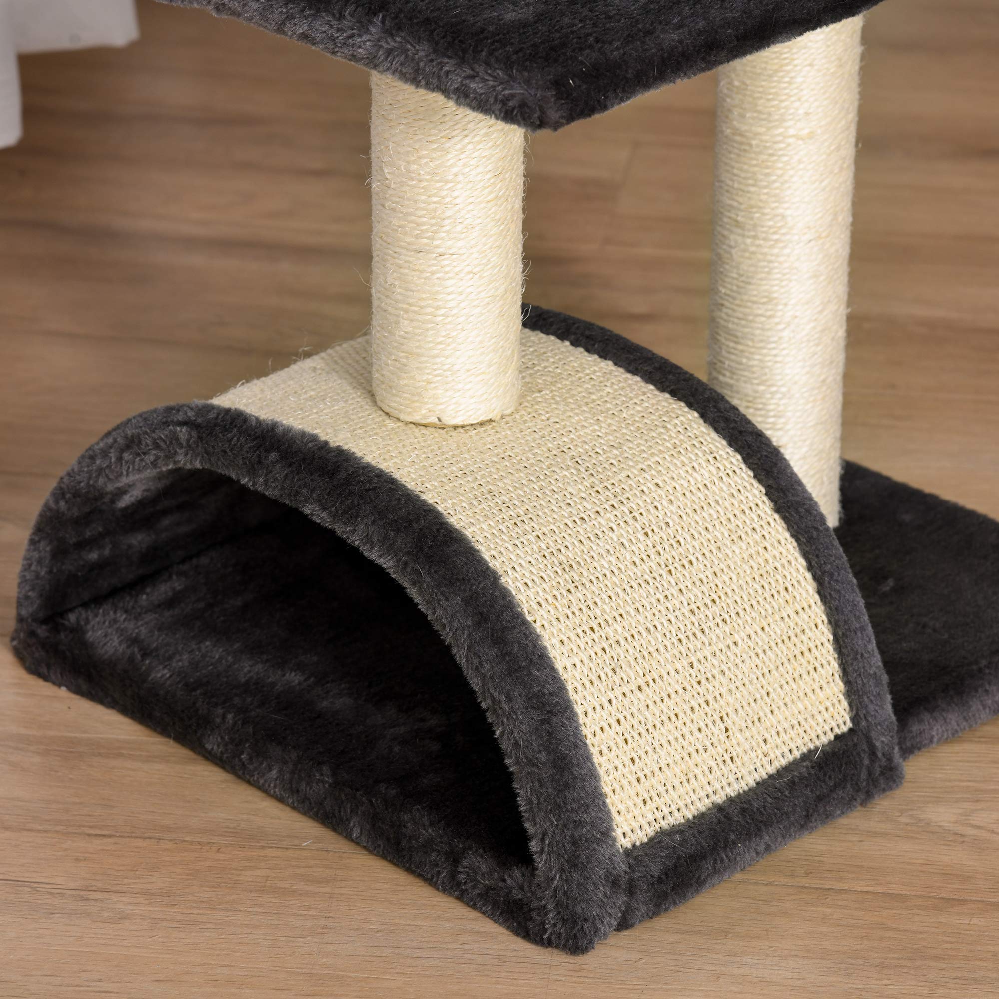 PawHut Albero Tiragraffi per Gatti a 3 Livelli 72 cm con Tappetino Tiragraffi ad Arco, Albero per Gatti Multilivello, Trespolo per Gatti con Pallina in Legno, Peluche e Sisal, Grigio