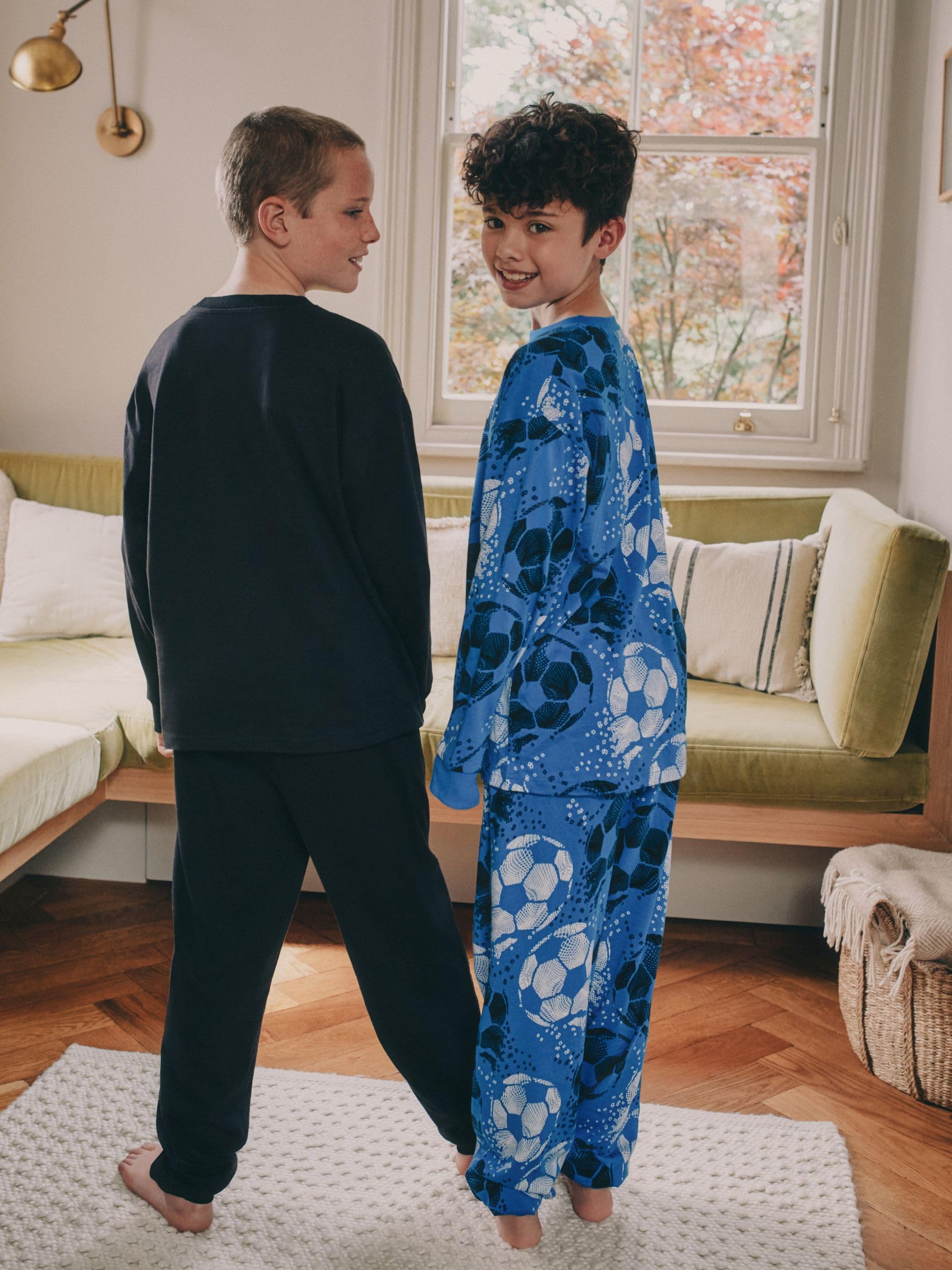 NEXT Garçon Football Pyjamas à Manches Longues, Lot de 2 | Coupe standard, Taille mi-haute, 100 % coton