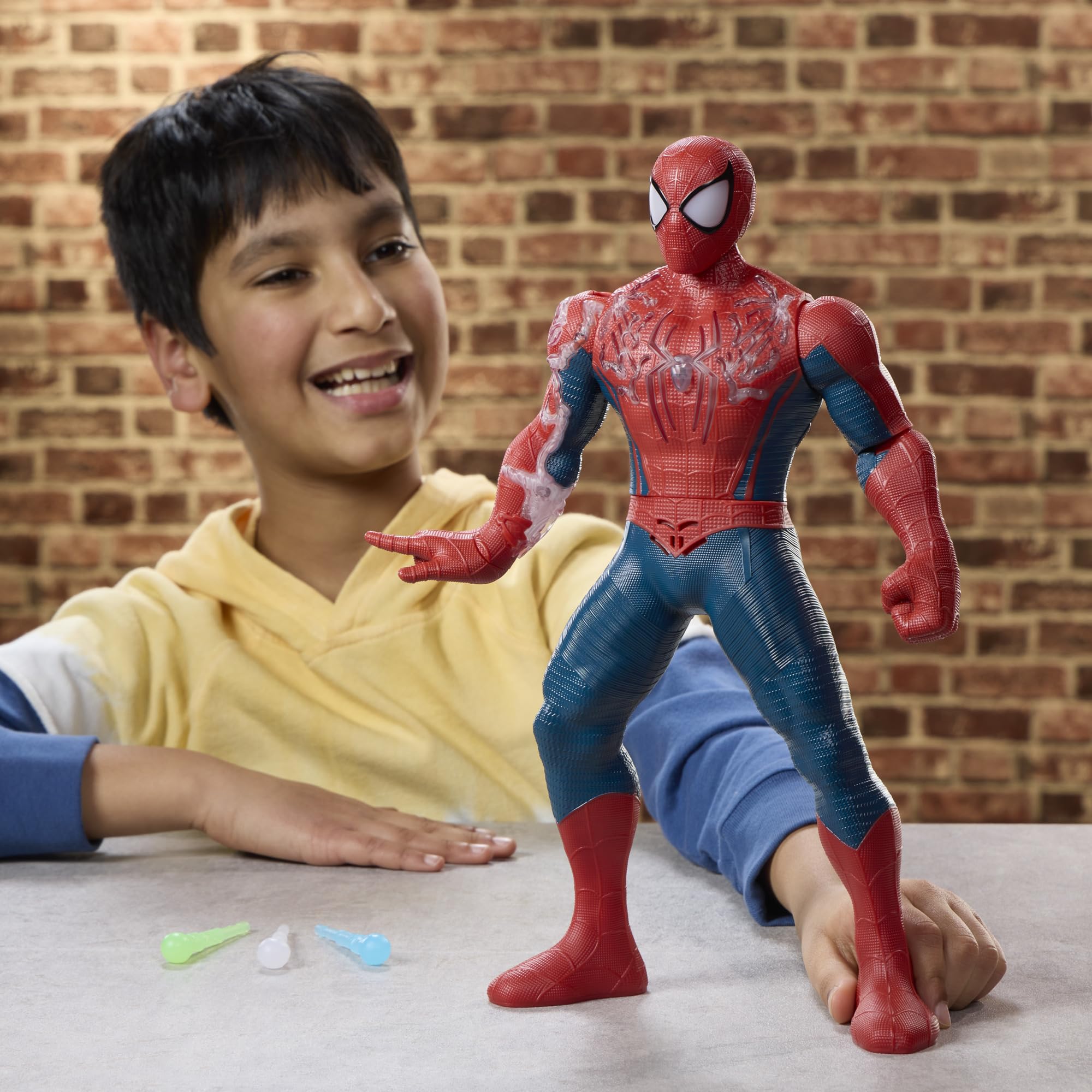 Marvel Spider-Man: Brand New Day, Spider-Man Energizado, Figura de acción electrónica, 36, 8 cm, Juguetes y Figuras Infantiles de superhéroe, A Partir de 4 años