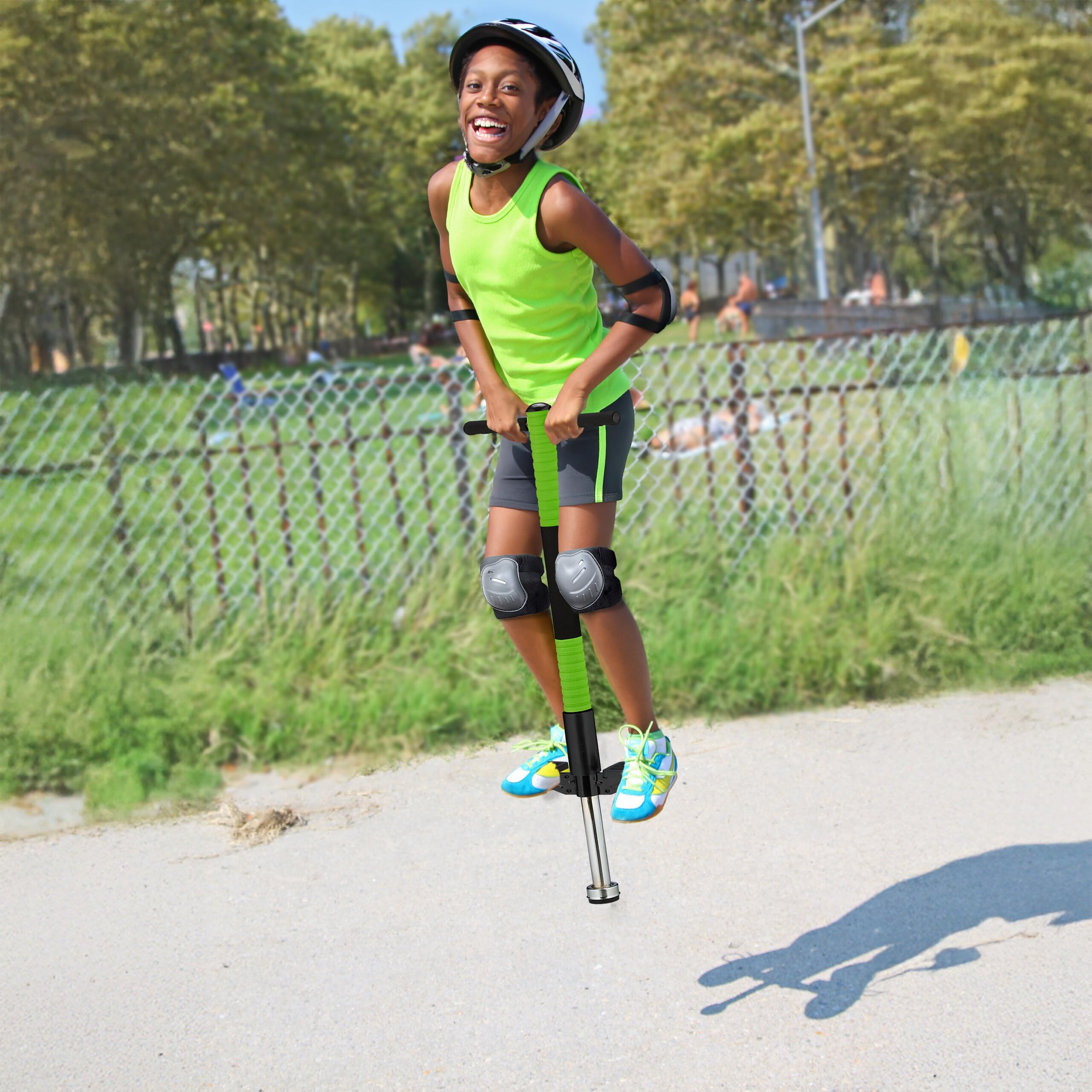 Relaxdays Pogo Stick, Palo Saltarín Infantil hasta 35 kg, Acero, Antideslizante, Verde