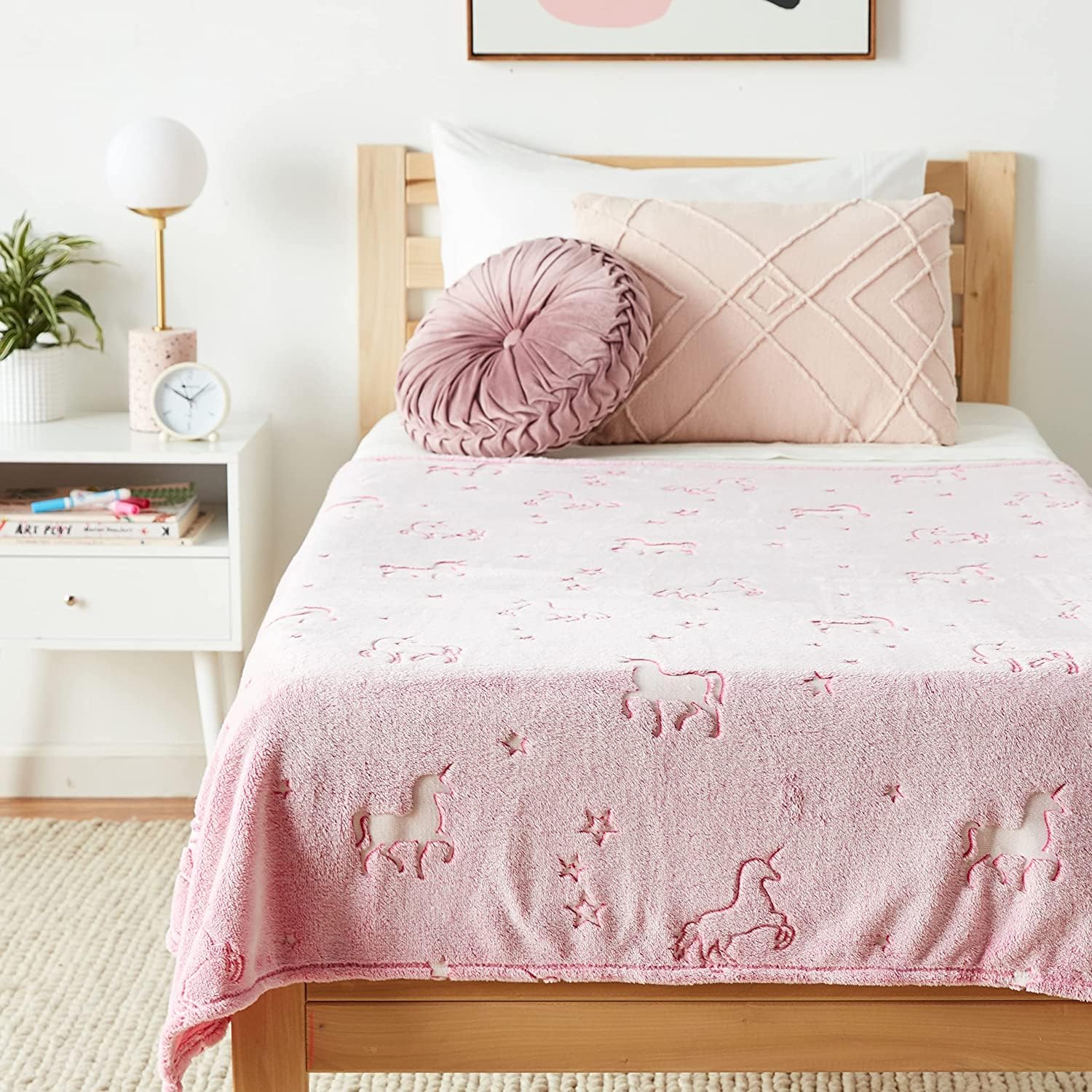 W2S Glow in The Dark Blanket for Kids, Light Weight Soft Cozy All Weather Blankets for 1-10 Years Old Toddlers, Baby. Size : 120CM X 180CM.(Blanket-Pink-Unicorn) 3