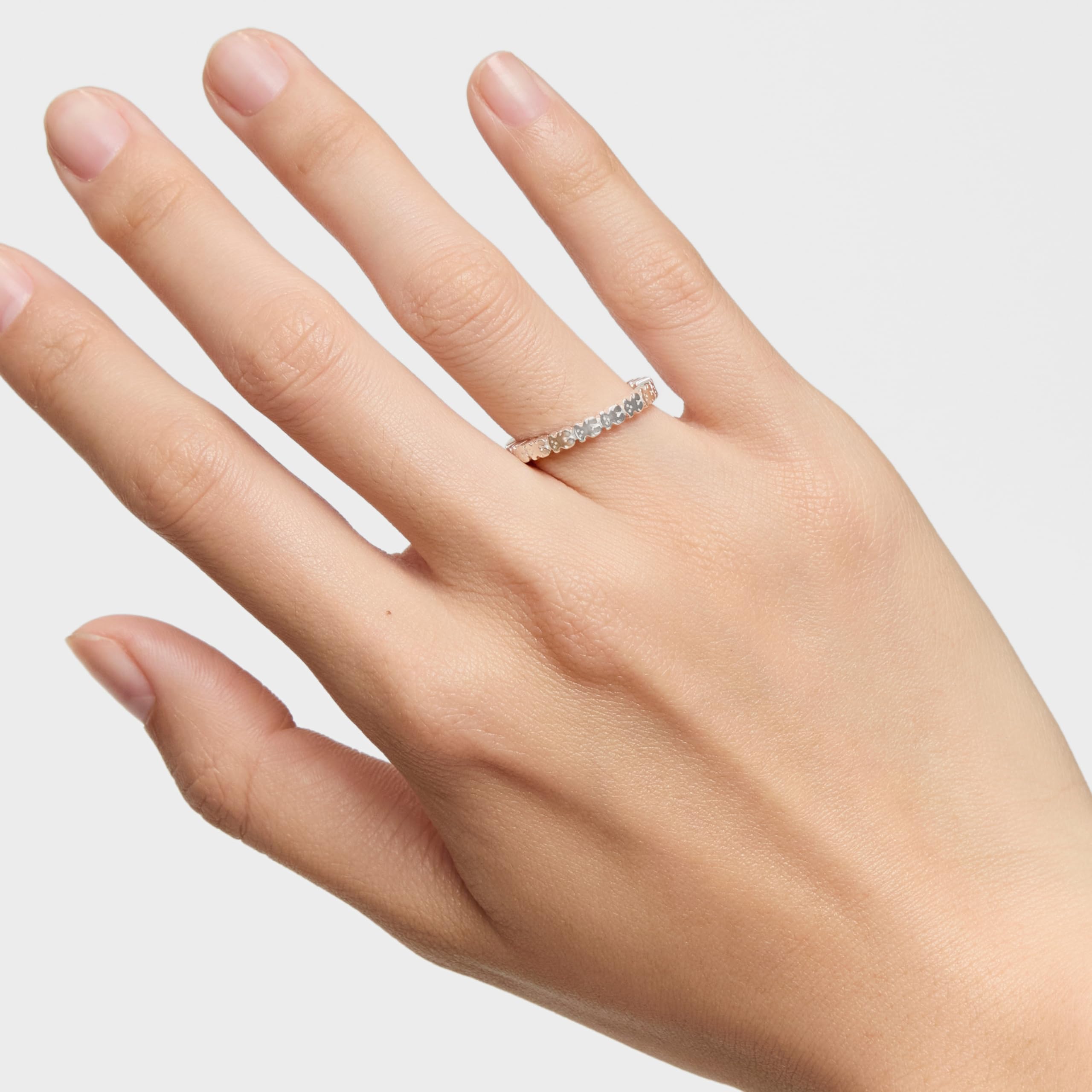 TOUS Anillo de Plata de Primera Ley para Mujer con Motivo de Osos, Talla 14, Elegante y Versátil, Colección Straight