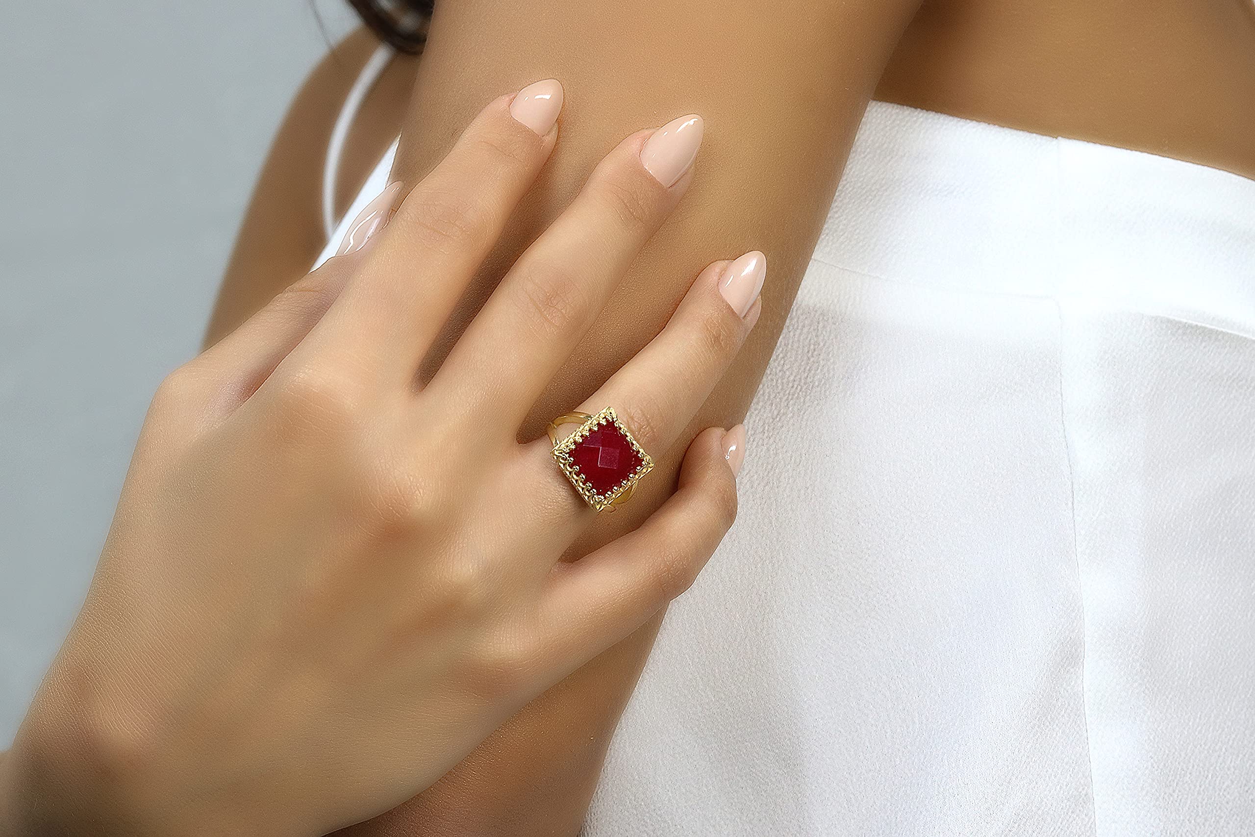 Adorables Anillos de Rubí para Mujeres - Rubí en Banda Llena de Oro Rosa de 14K - Piedra de Nacimiento de Julio Facetada para Cada Ocasión - Novias, Cumpleaños, Aniversario
