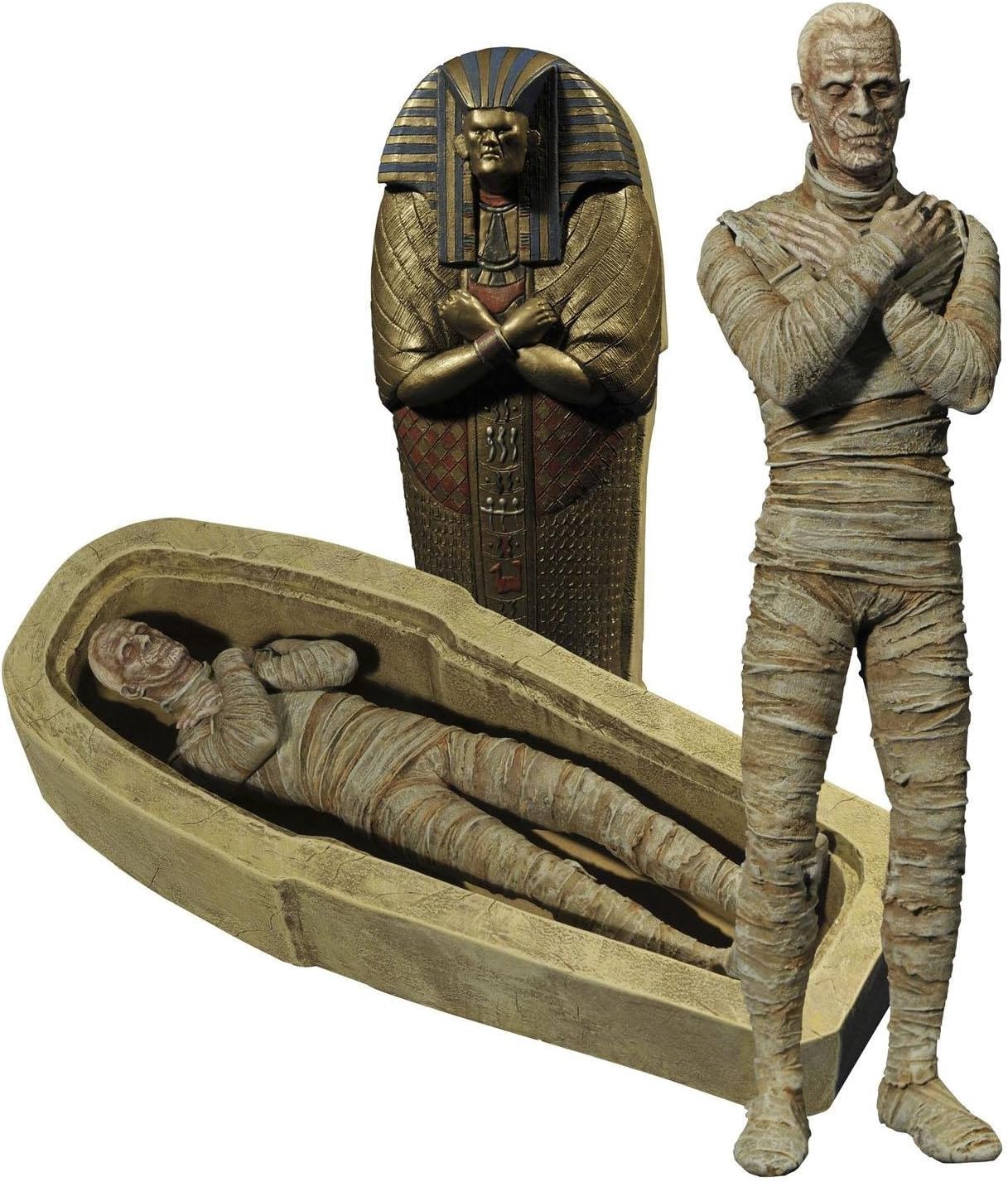 Diamond Select Toys Universal Monsters Select: The Mummy Action Figure