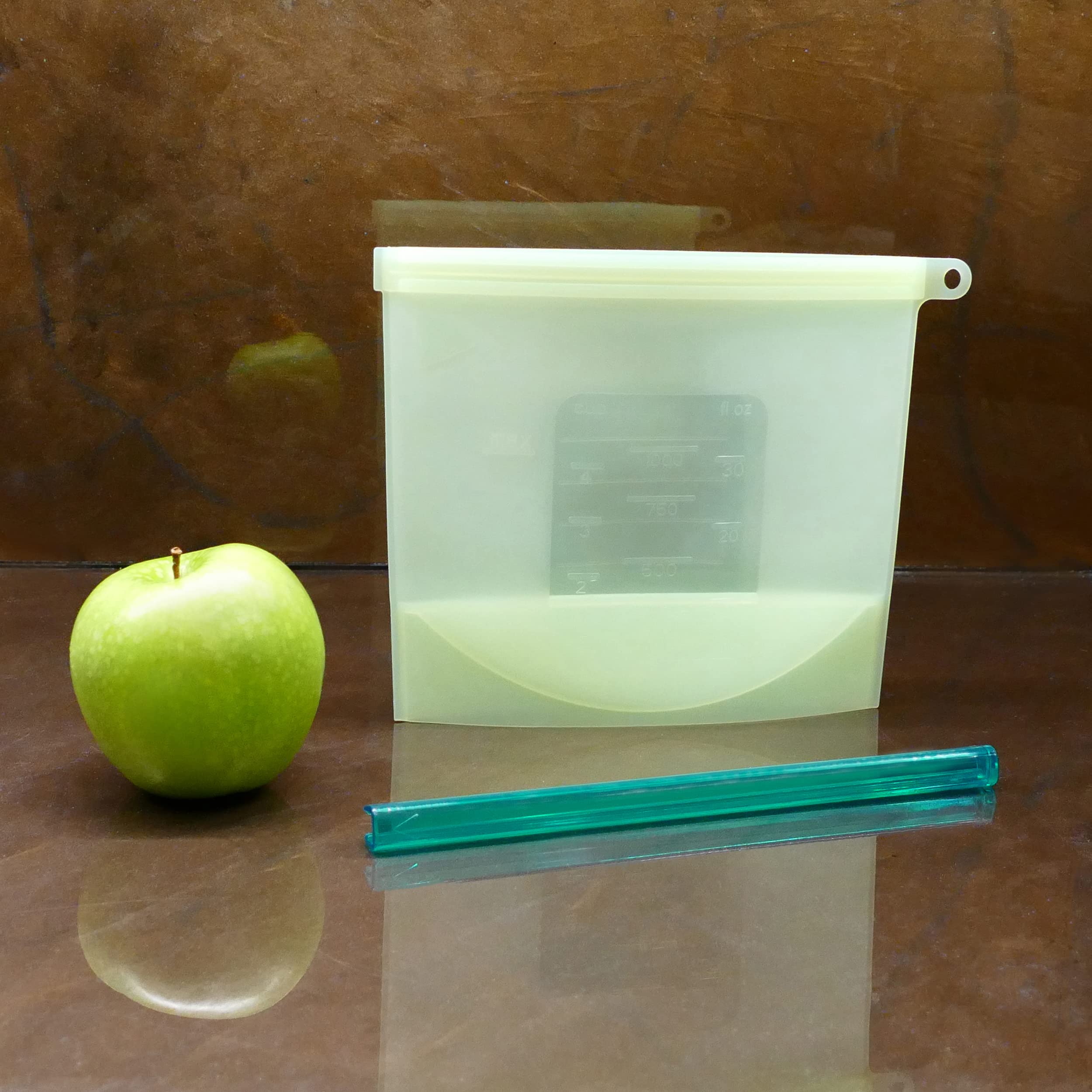 7Penn Bolsa de almacenamiento de alimentos de silicona, 1000 ml, 1 paquete lavable de 8 x 6.2 pulgadas, bolsas reutilizables verdes para bocadillos y aperitivos