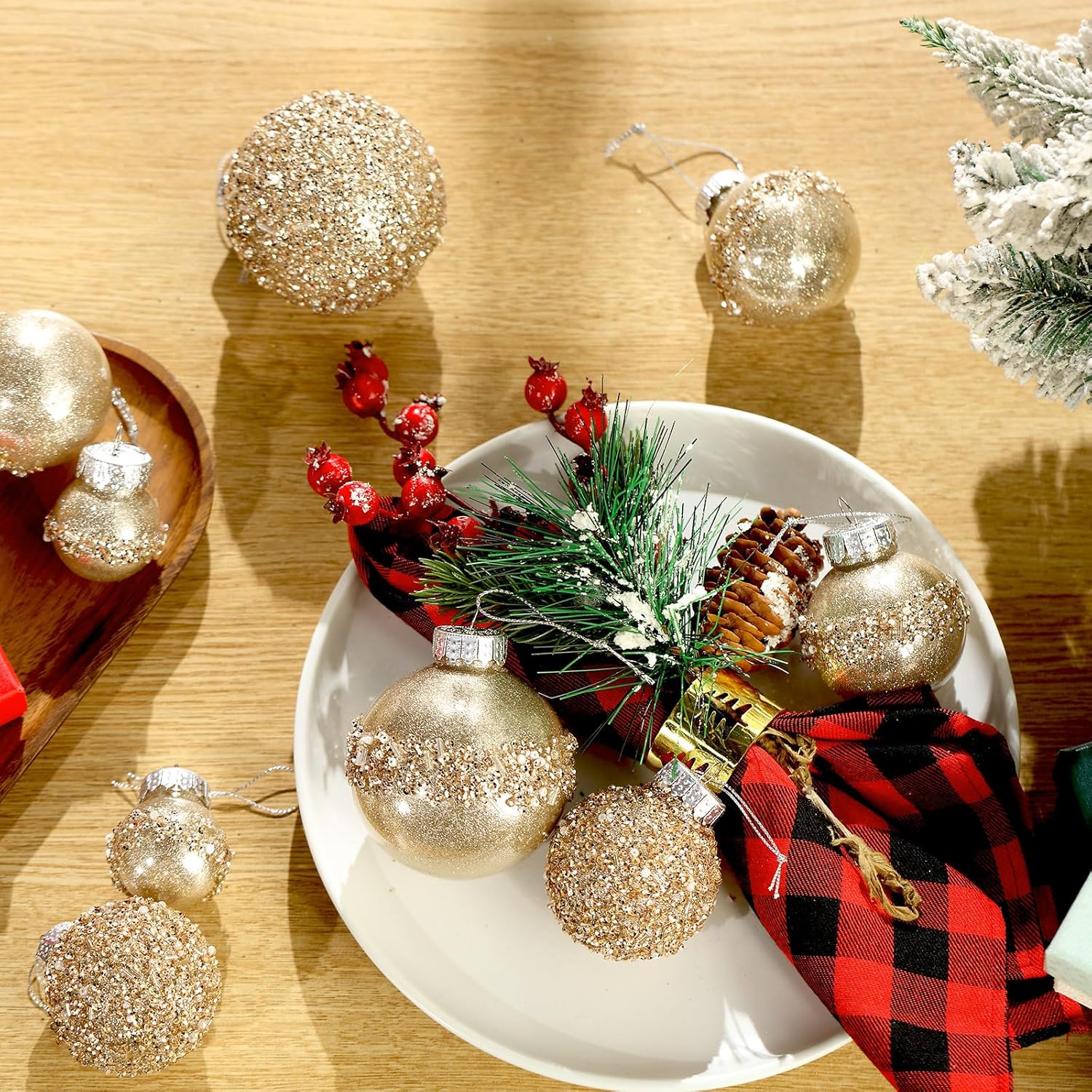 Civaner 24 Pcs Glitter Christmas Ball Ornaments Set 3.2'' 2.4'' 1.6'' Christmas Tree Ornaments Hanging Sequin Shatterproof Balls for Xmas Tree Wreath Garland Xmas Home Decor(Champagne Gold)