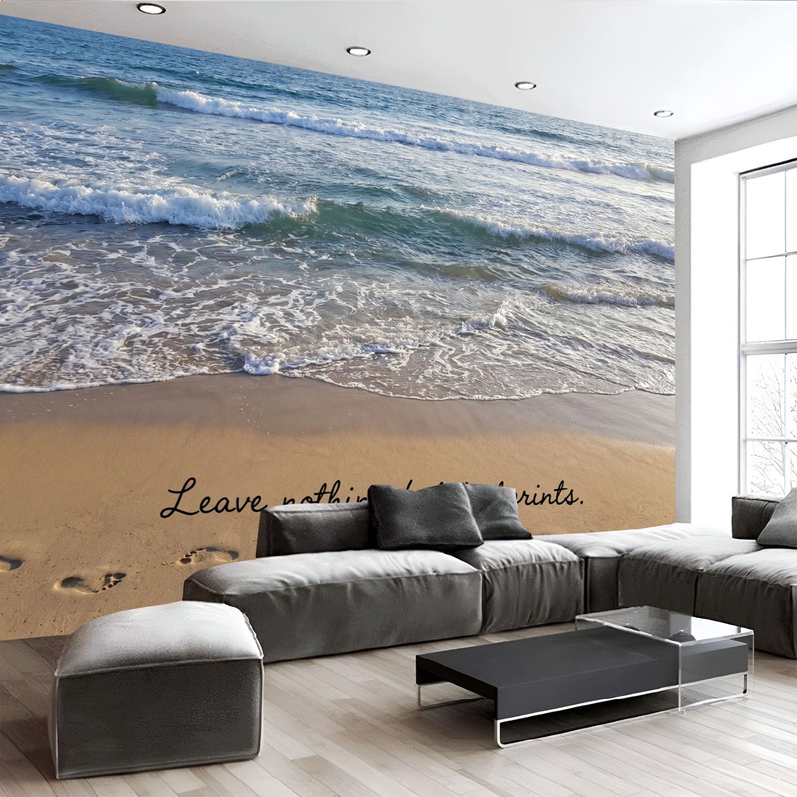 Papier peint panoramique plage pour agrandir un salon sombre avec un decor bleu fonce