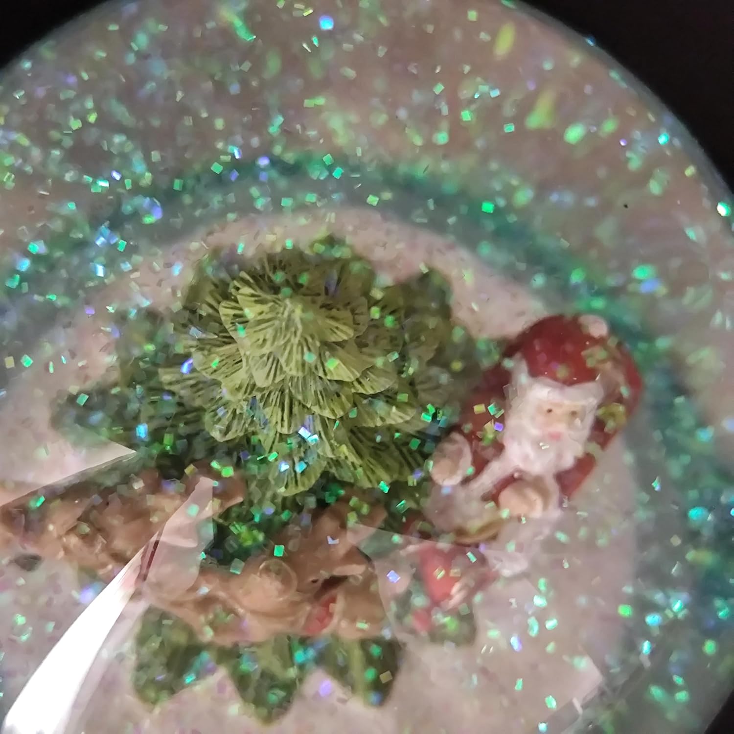 Christmas White Santa Sleigh Snow Scene 13x13x17.1cm Snow Globe