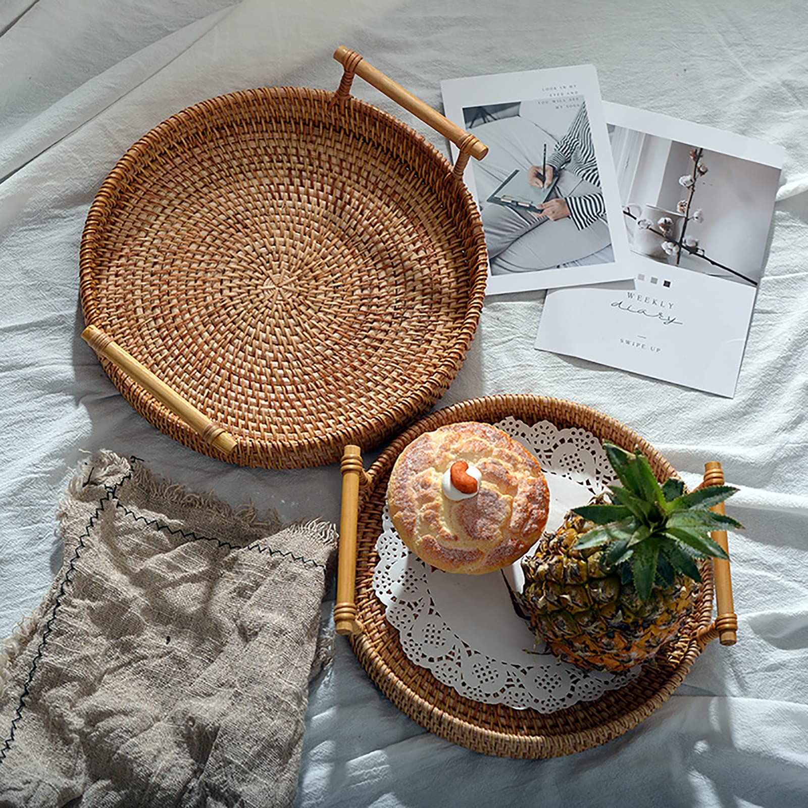 Vassoio da portata in rattan intrecciato a mano, arredamento boho