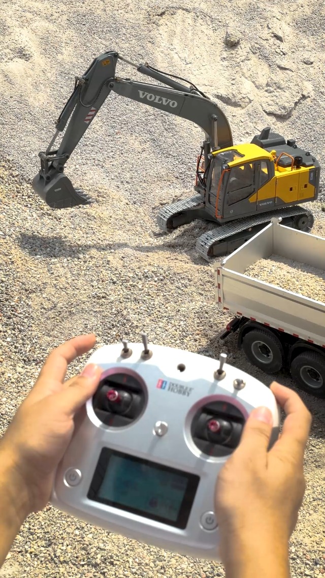 Amazon.com: wheelfun Double E RC Hydraulic Excavator for 1/14