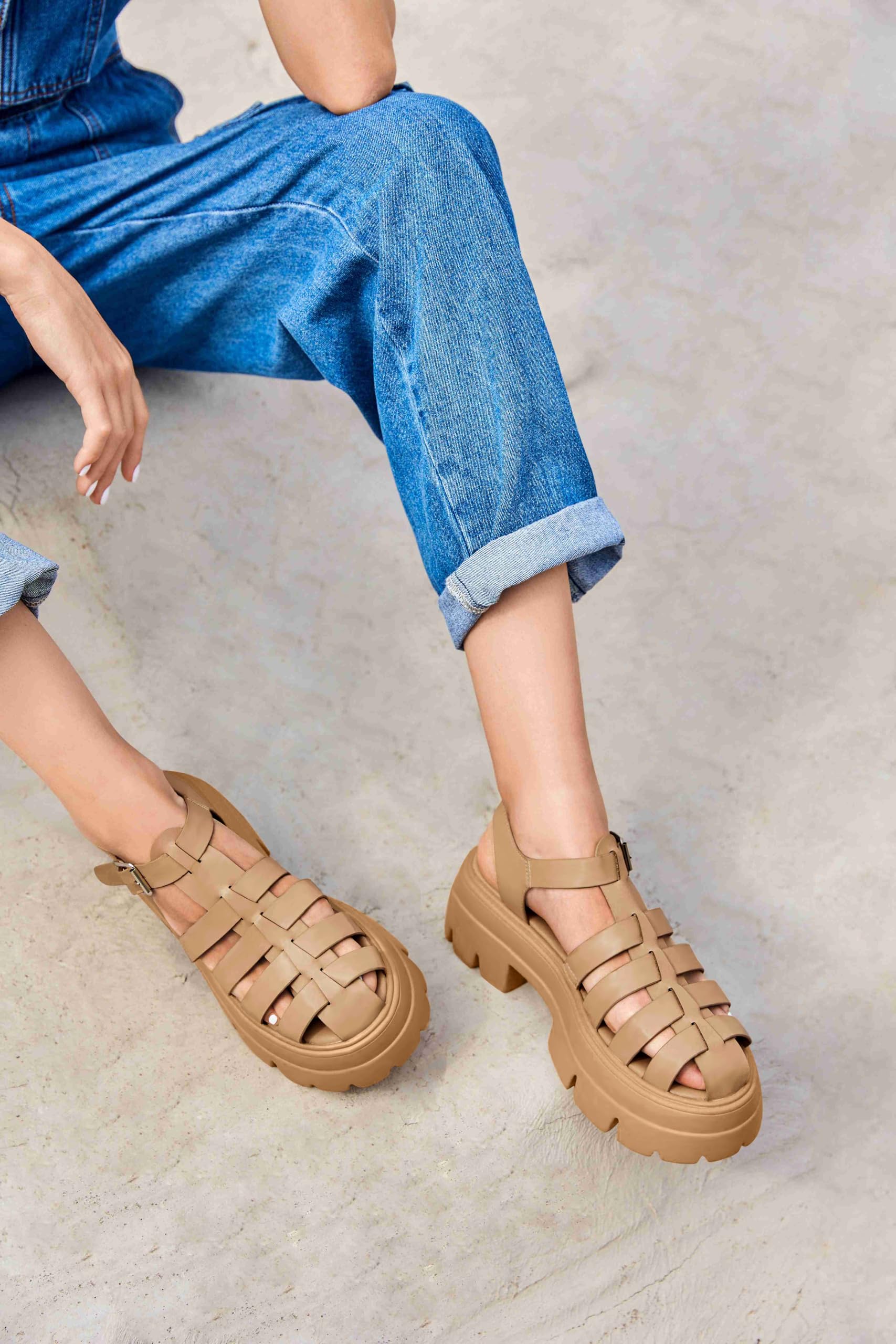 Coutgo Sandalias de tacón grueso con plataforma para mujer, estilo gladiador, correa de tobillo, suela de lengüeta, verano, pescador, Y2K
