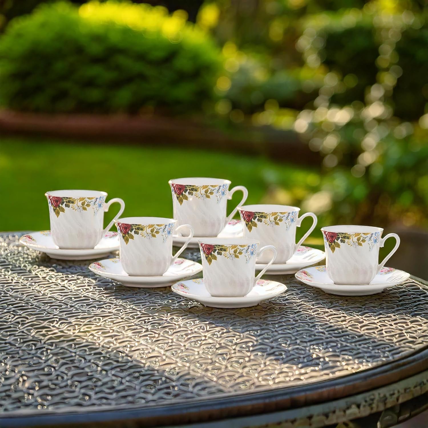 Lynns Porcelain Vintage Floral Saucer & Tea Cup Set with Gold Trims & Embossed Swirls - Tea Cups and Saucers for Parties & Celebrations - Philomena Tea Cups Set of 6