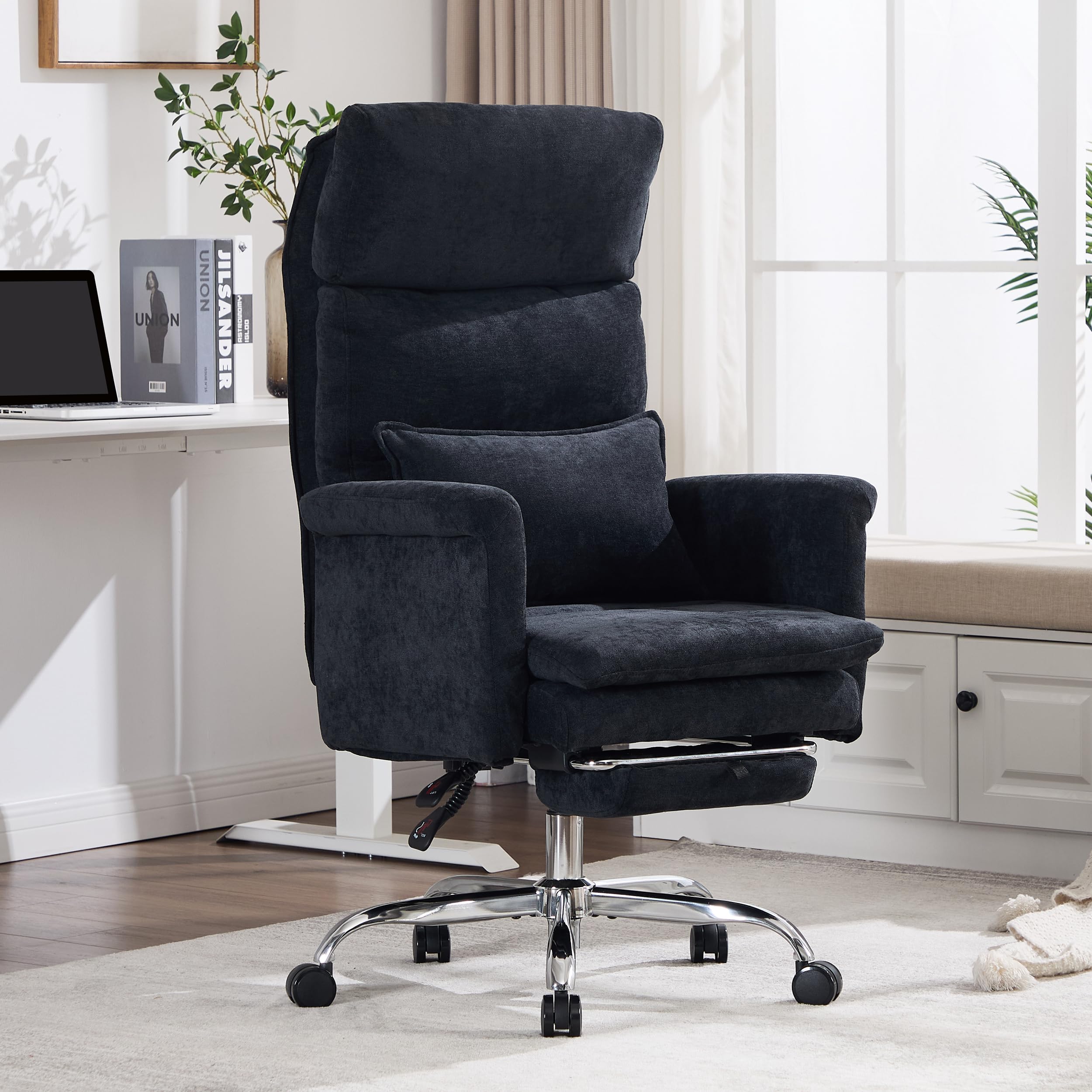UEV Sedia Ergonomica con Braccioli Reversibili 90°-190°, Alta e Grande, Poltrona Ufficio Ergonomica con Poggiatesta Regolabile e Poggiapiedi Retrattile, Sedia da Scrivania, 70 x 65 x 116-123 cm, Nero