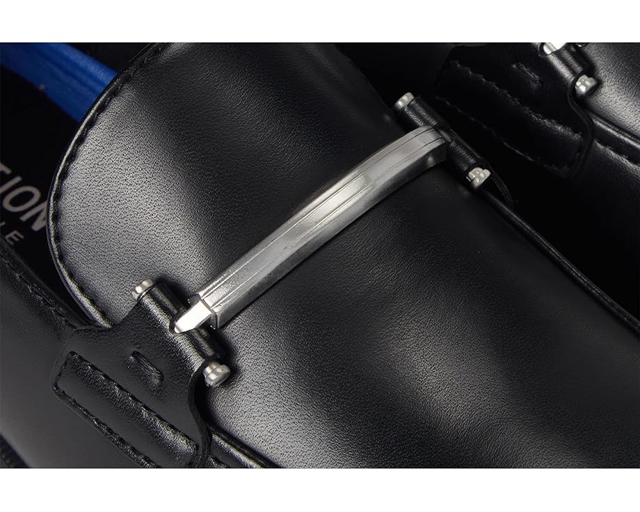 Kenneth Cole Armand - Right View