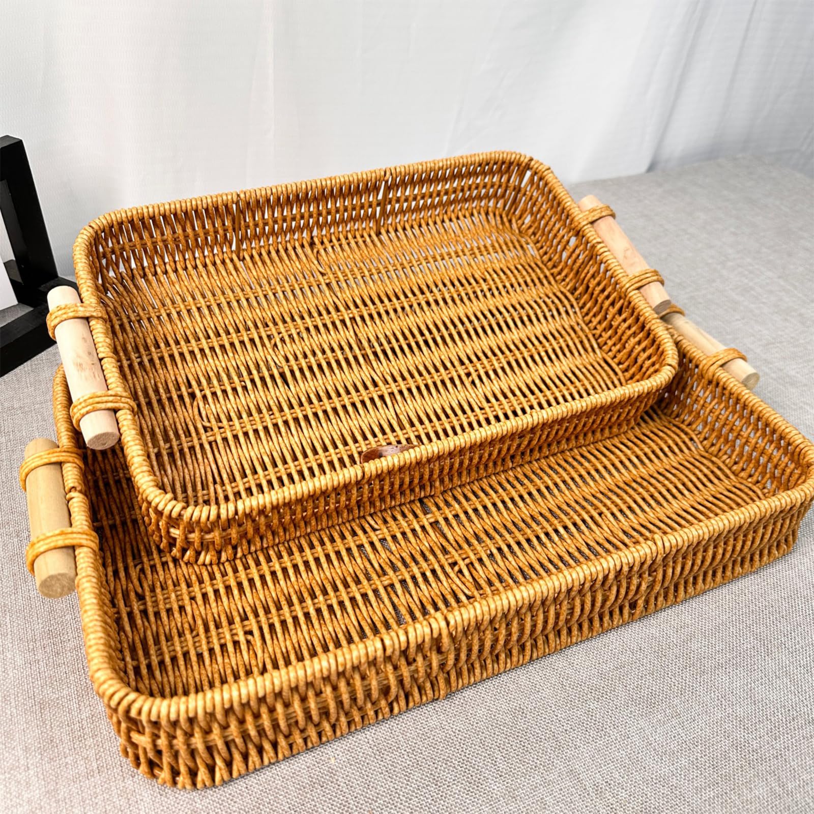 Wicker Basket Serving Tray with Handles Handwoven Rattan Storage Sofa Table Trays Decorative Organizer Tray for Eating Fruit Breakfast Food Coffee Bread Gift for Women, Set of 2