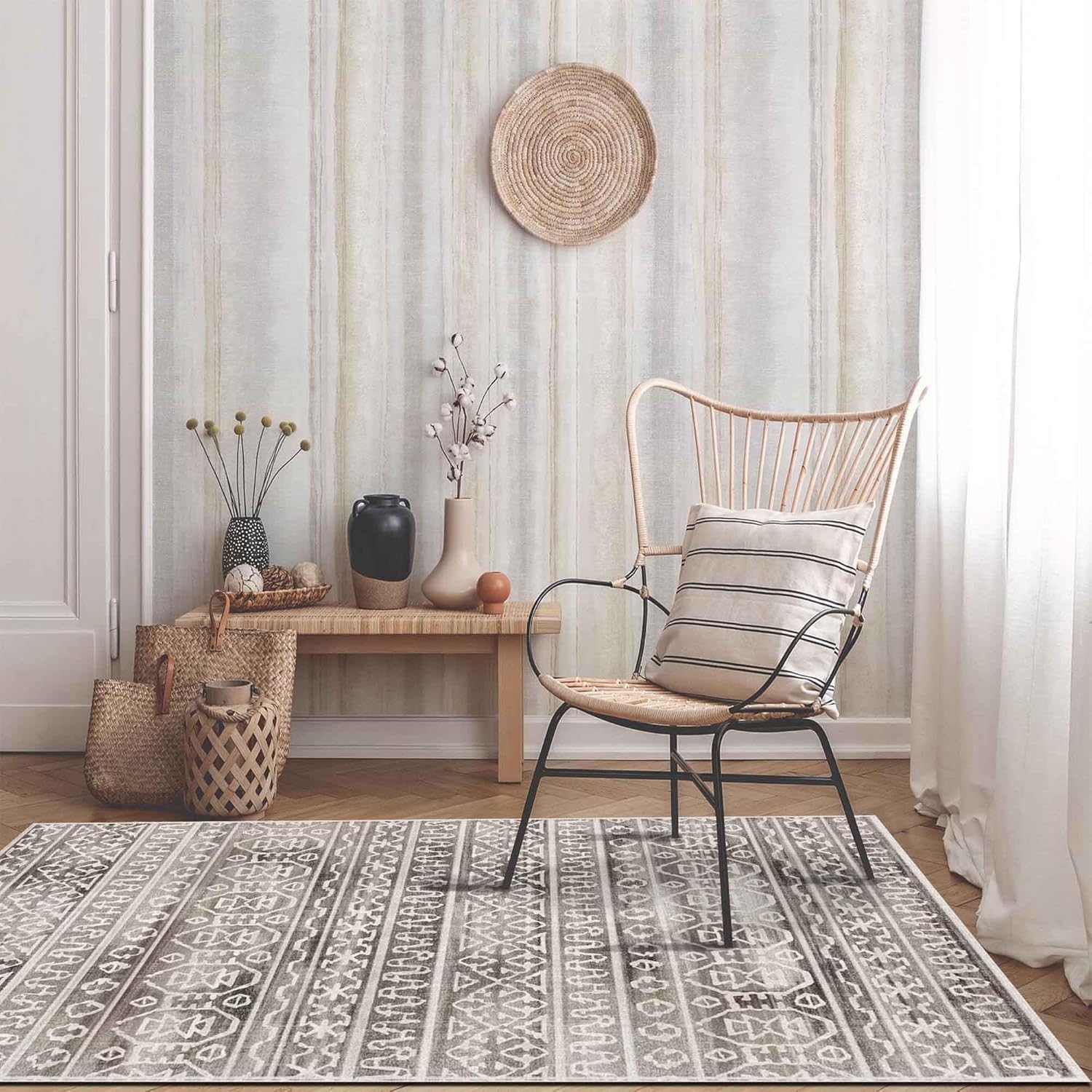Latte Dizayn Adoni Desenli Kadife Pamuk Tabanlı Yıkanabilen Kaydırmaz Antibakteriyel Salon Halısı (160x230)