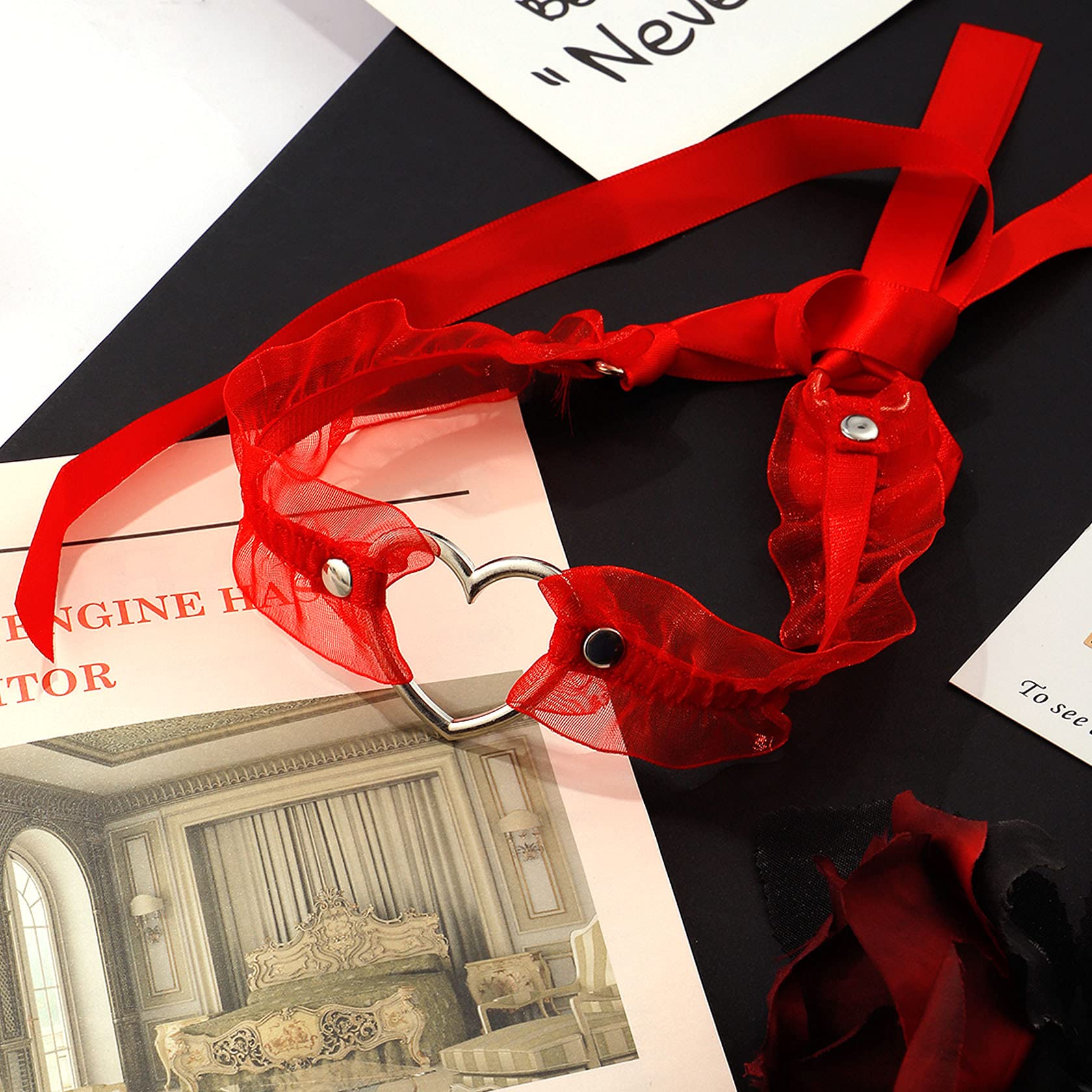 Eigso Velvet Gothic Garter for Women Heart Leg Ring with Rivets Elastic Lace Bracelets Choker Set