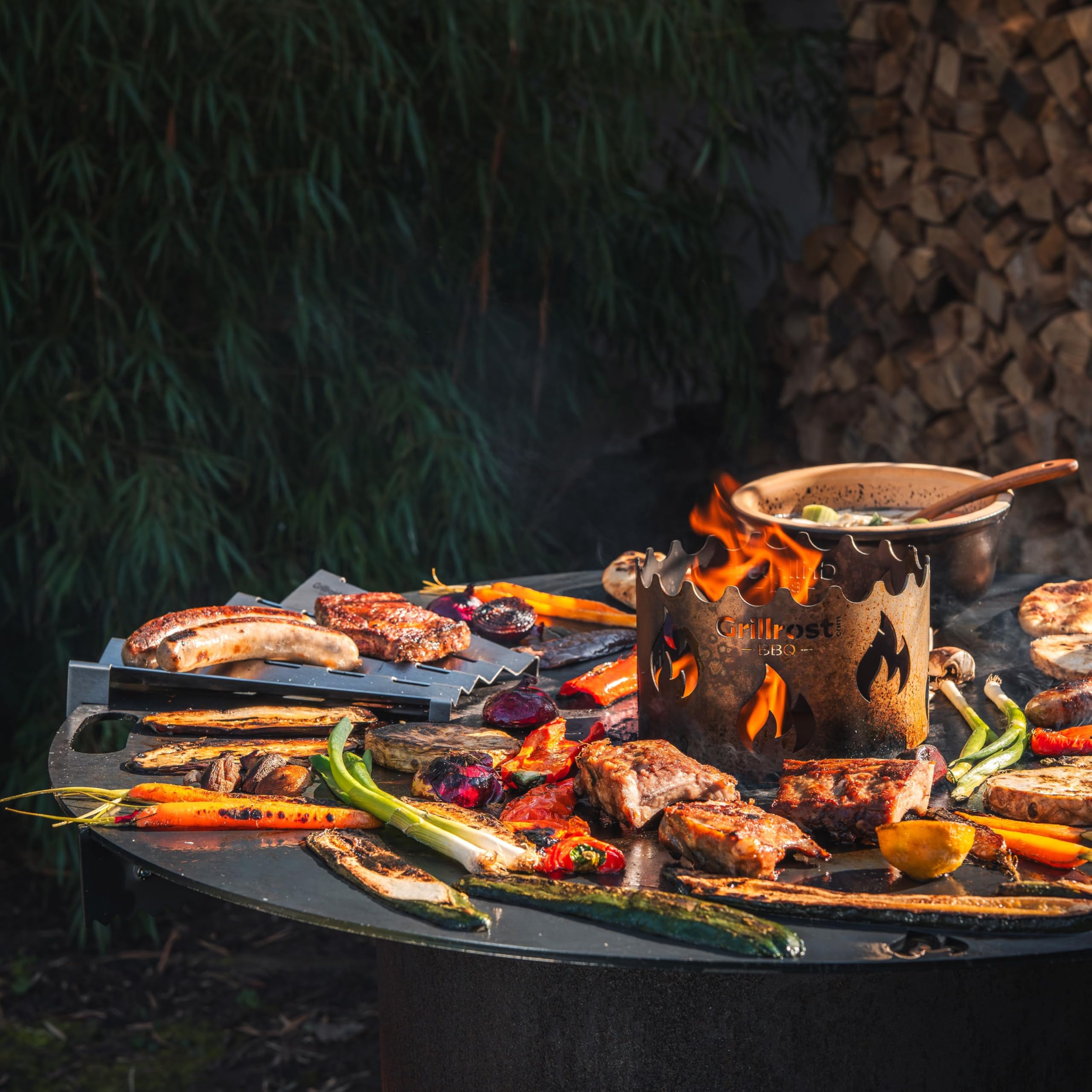 Grillrost.com Das Original Brasero Plancha 80cm - Plaque de Grill Massive 5mm pour Tonneau ou Vasque à Feu - Made in Germany