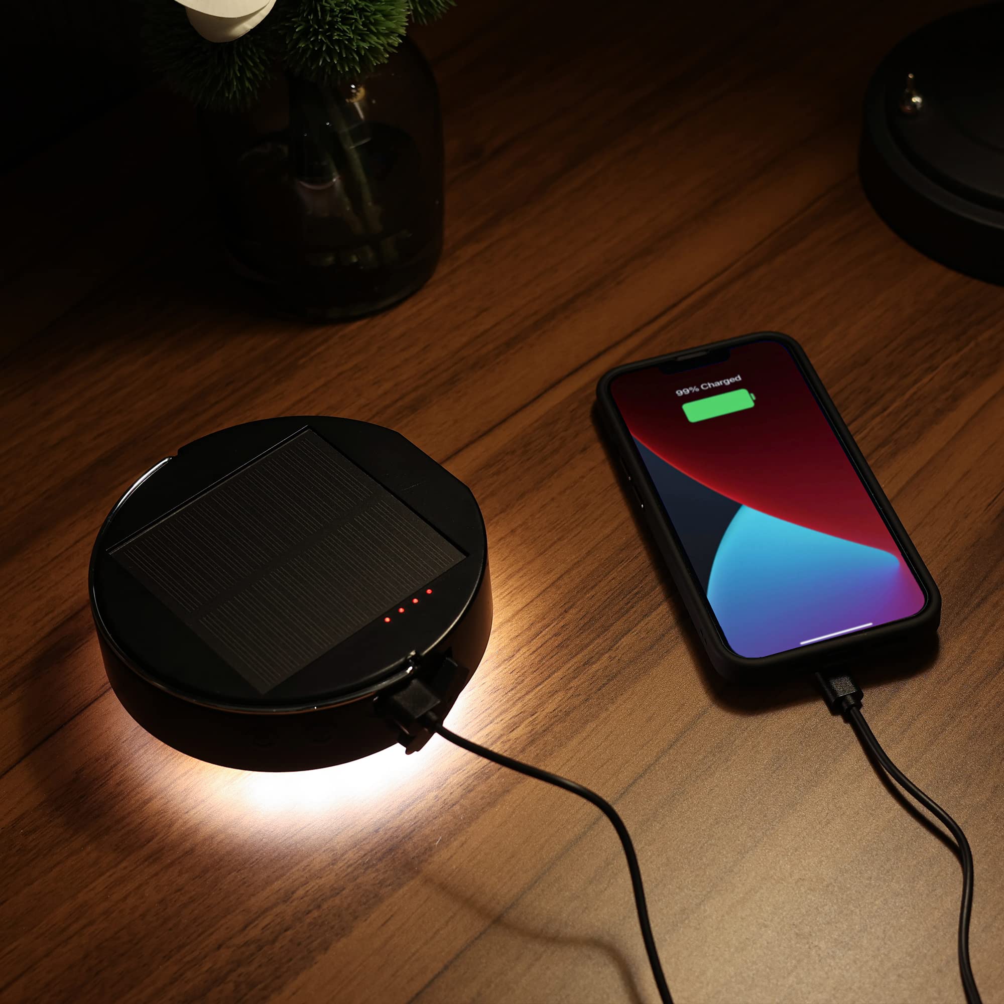 Lampada da Campeggio a Energia Solare Ricaricabile Online - Luce LED Emergenza Esterna - SOLO