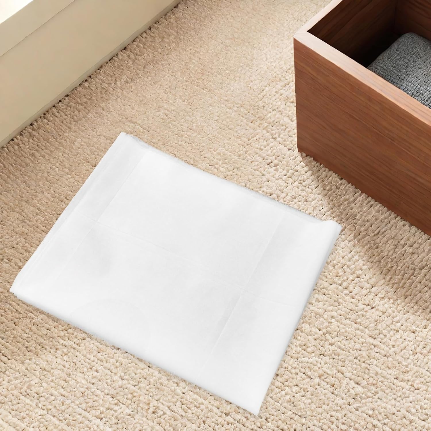 Didiseaon 40pcs Disposable Massage Table Sheets 74.67x31.44 Inch Cover Breathable And Oil Proof Sheets for Travel Beauty Salon Esthetician Use