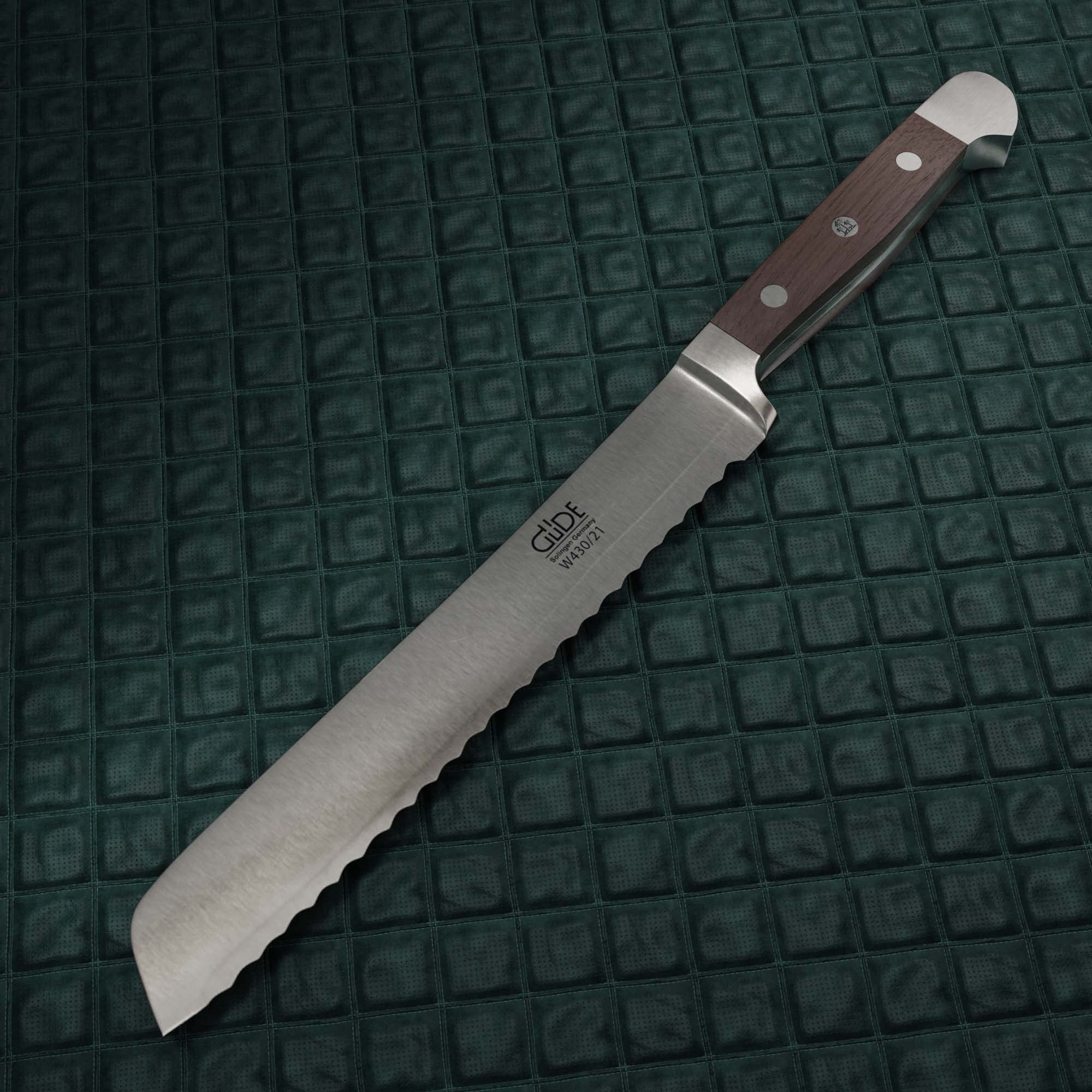 GÜDE Solingen - Brotmesser geschmiedet, 21 cm, Walnussholz, ALPHA WALNUSS, Doppelkropf, Handmade Germany