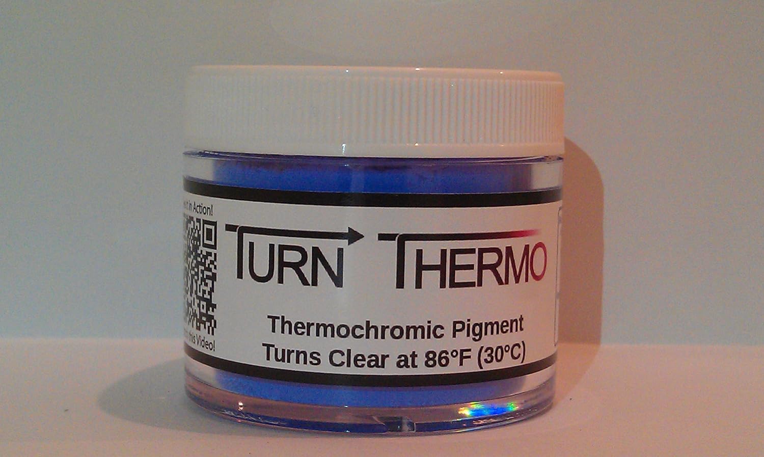 Thermochromic Pigment Changes Color With Temperature (Blue)