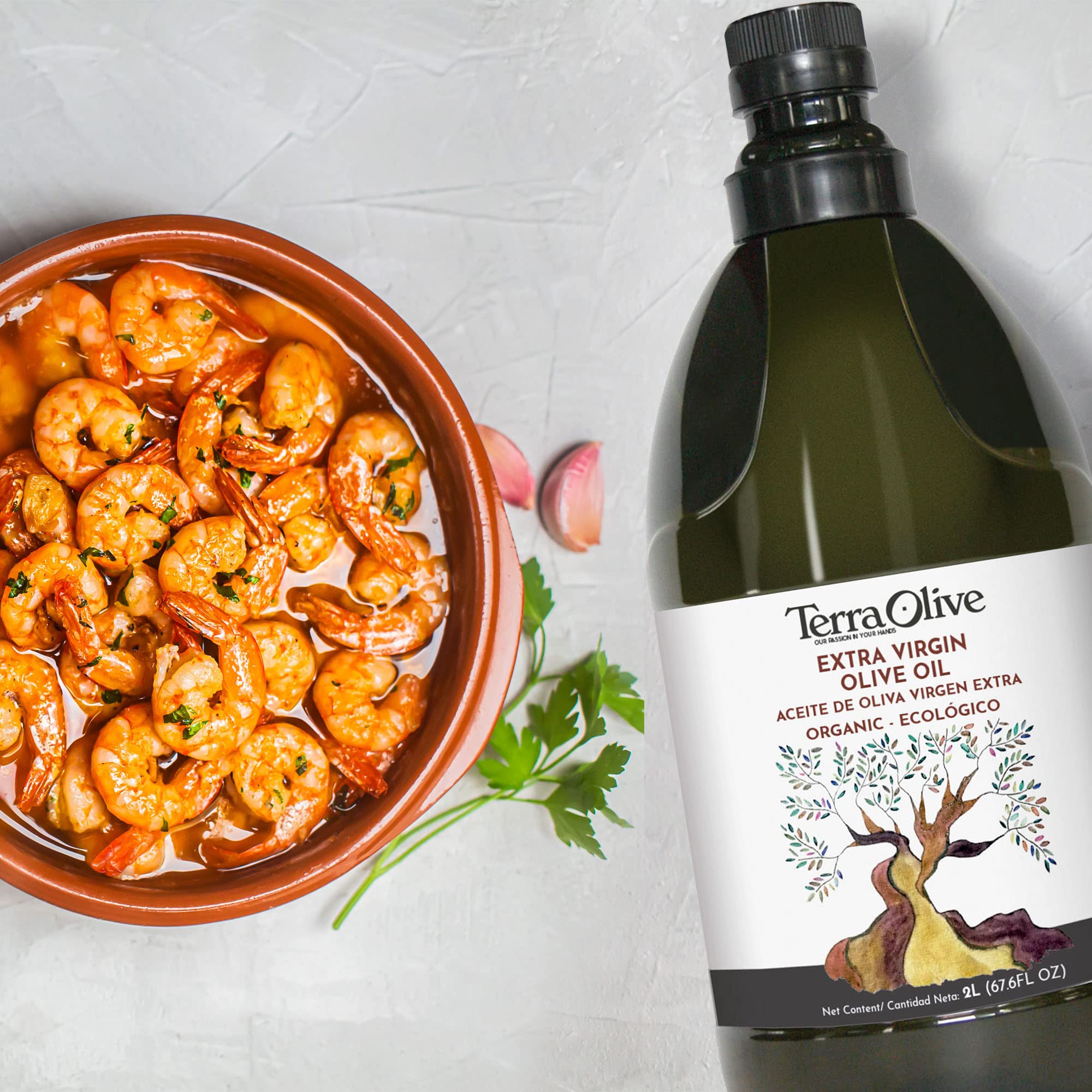 TERRAOLIVE - Huile d'olive extra vierge biologique, Variété d'olives, Huile de cuisson, Variété d'olives, Corps lisse, Provenance Espagne, Montes de Toledo, Récipient PET recyclé - 2L