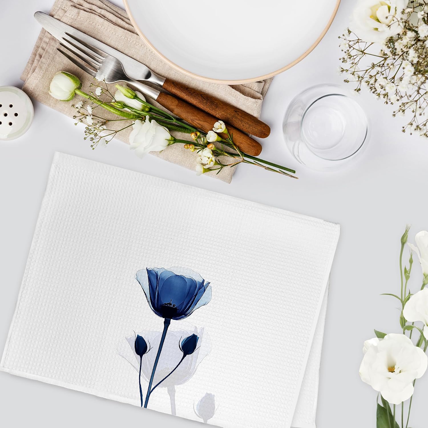 Blue Floral Hand Towels for Bathroom, Boho Floral Kitchen Towels, Blue White Flower Hand Towel Set of 2, Minimalist Flower Decorative Dish Tea Towel for Kitchen Bathroom Decor, 16x24 Inch