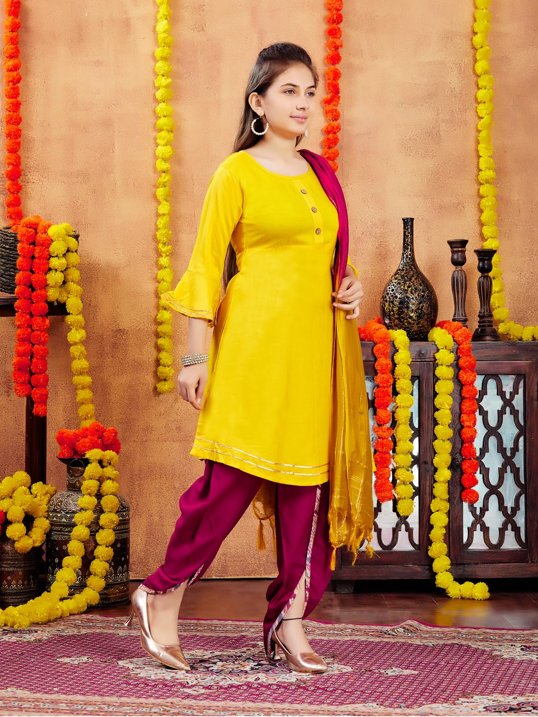 Aarika Girls Casual Wear Yellow Colour Solid Cotton Kurti (10-15 Years)