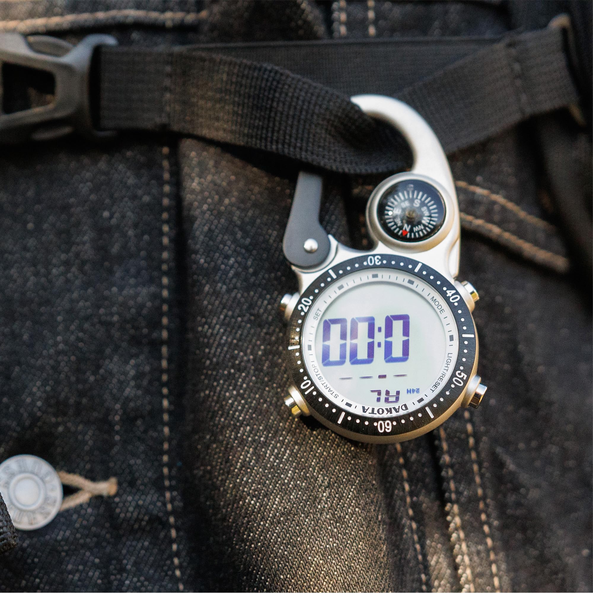 Dakota Watches Company, Digitale Uhr zum Anklippen