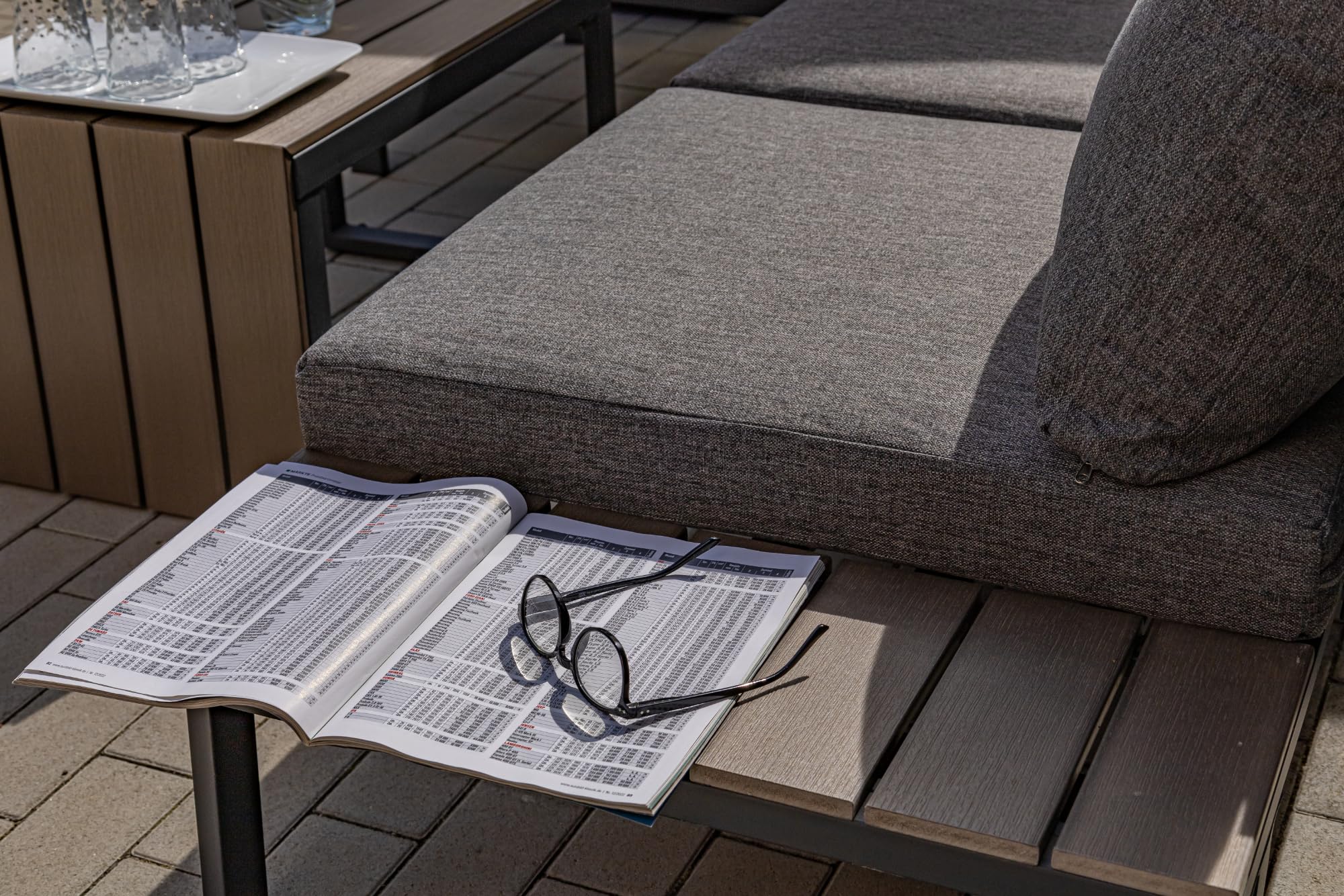 Ondis24 Lounge-Set Gartenmöbel Ecksitzgarnitur, Sitzgruppe für 4-5 Personen, Gartenlounge mit Tisch Sitzkissen, Balkonmöbel Essgruppe Garten, Lounge Sitzgarnitur