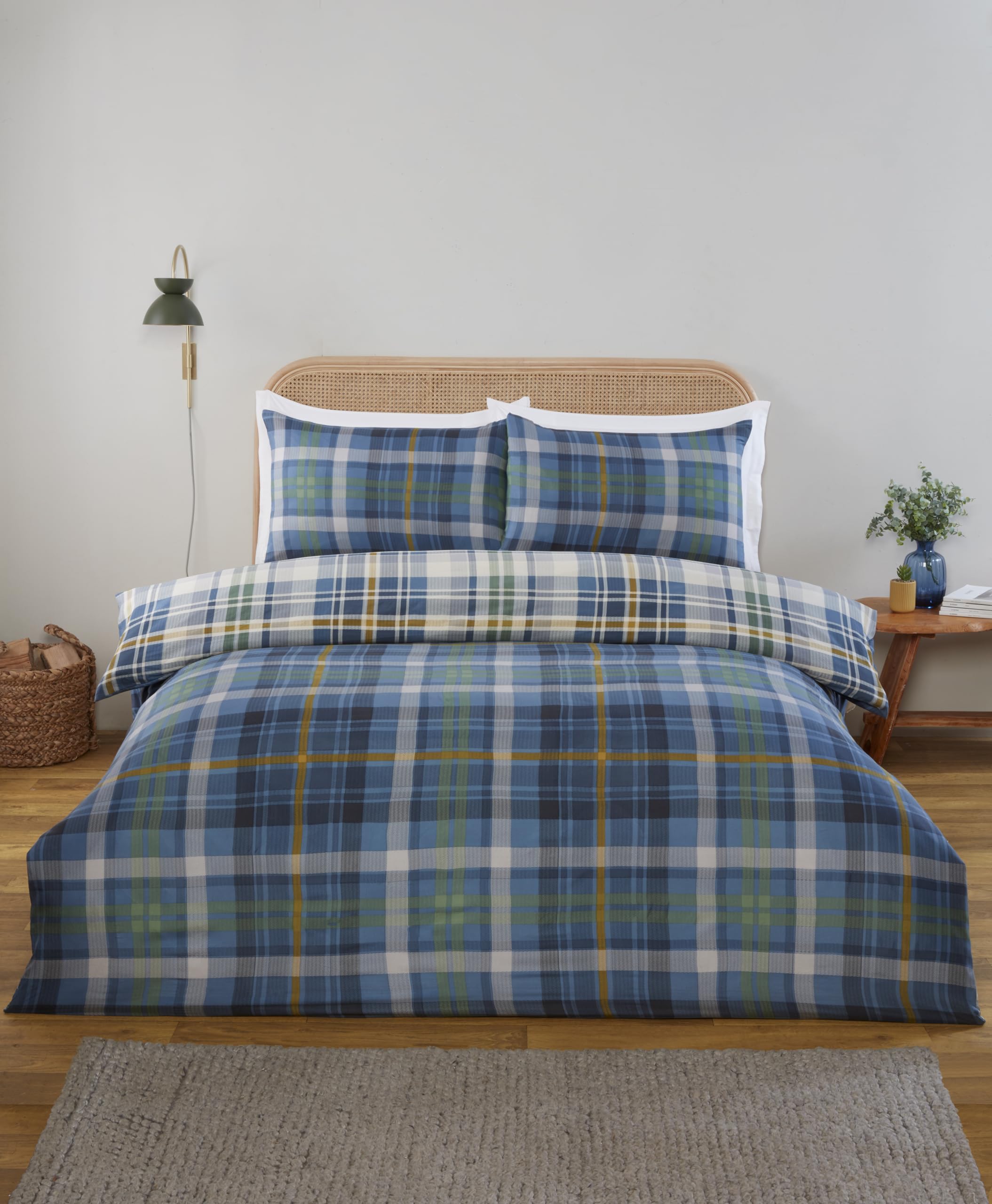 Rapport Home Regalia Plaid Complete Bedding Set Single | Fully Reversible Tartan Check Duvet Cover with Matching Fitted Sheet & Pillowcase | Soft Premium Microfibre | Blue