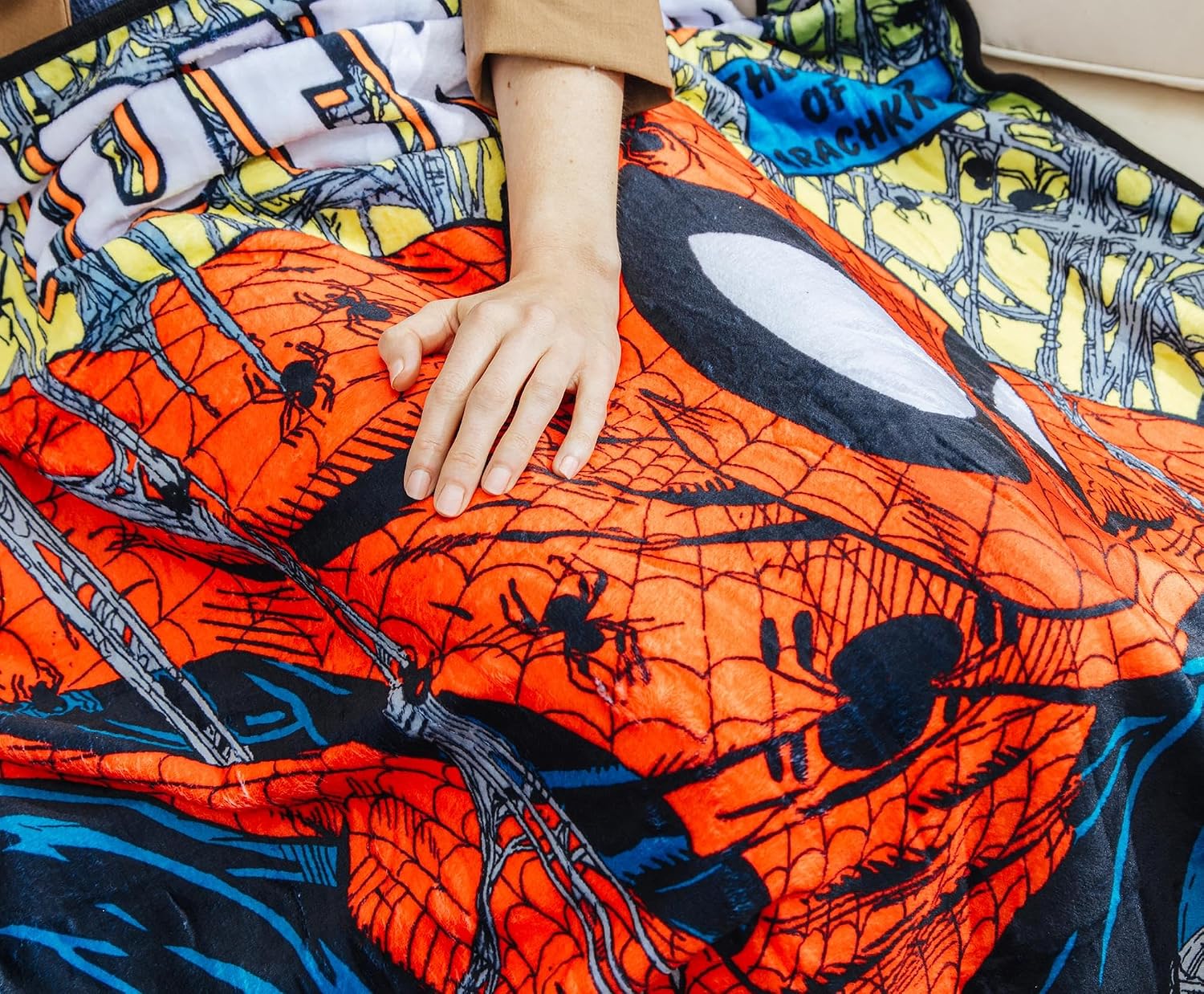 Marvel Spider-Man 90's Cover Torment Officially Licensed Digital Graphic Print Fleece Throw Blanket, 45"x60"