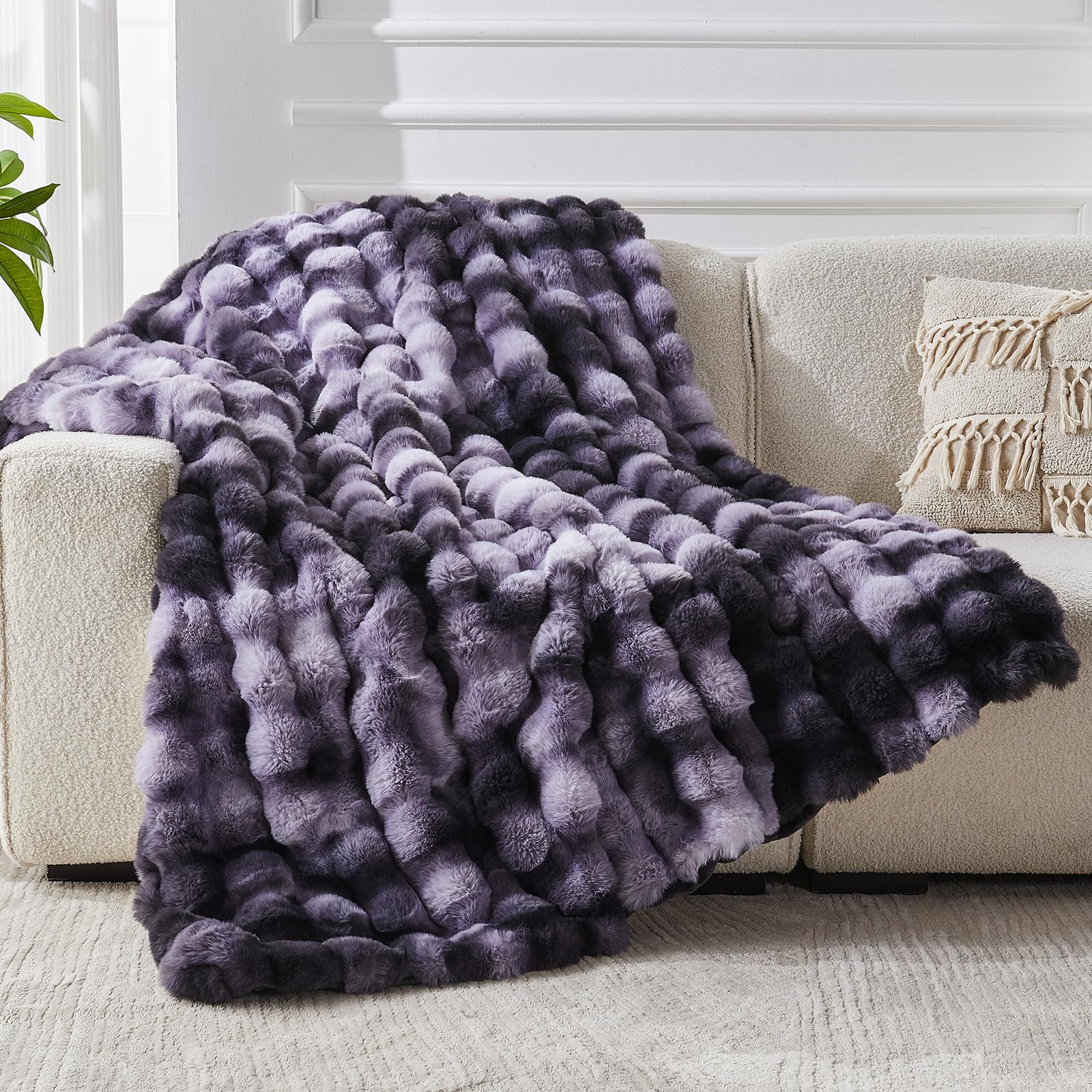 SLIVERY&CHAVALIER Faux Fur Throw Blanket, 1000 GSM, Bubble Wave Design, Faux Rabbit Fur/Micromink Fleece