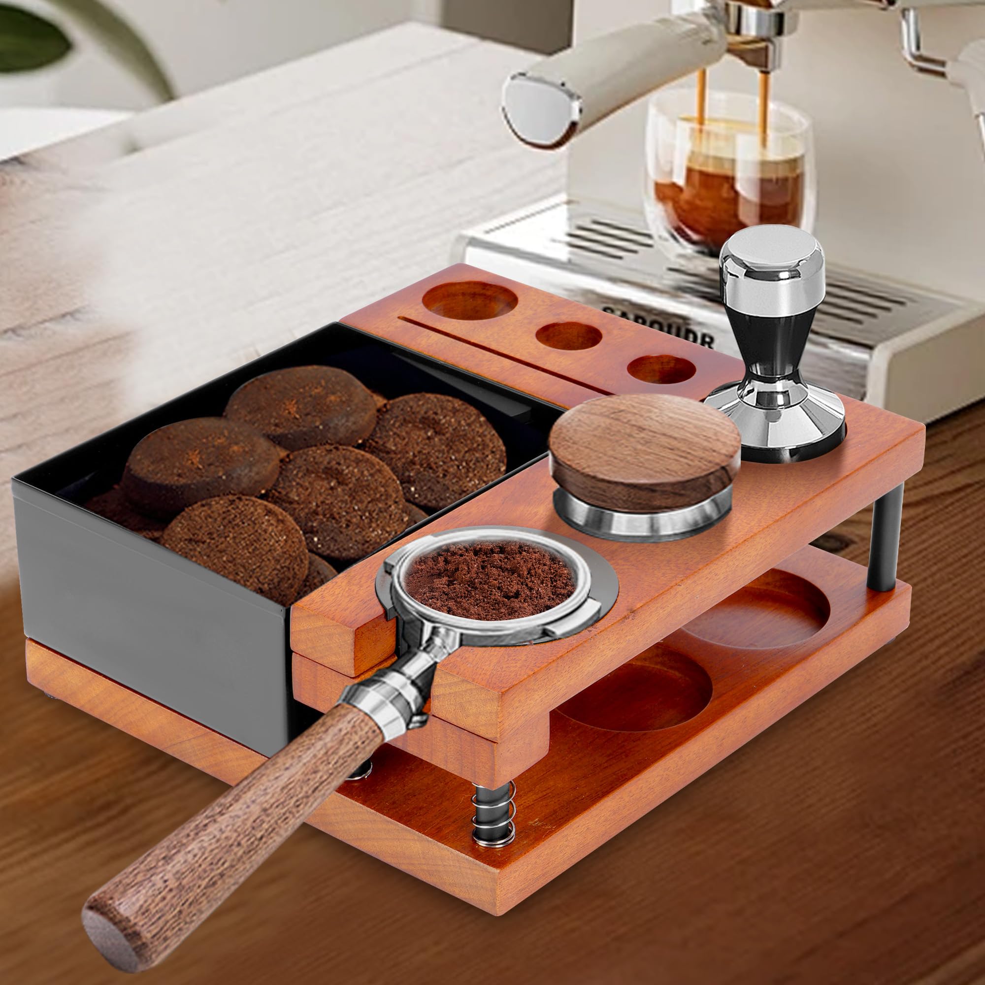 Espresso Knock Box - Estación de apisonamiento con 8 agujeros, 4 ranuras para tarjetas, caja organizadora de café expreso de madera maciza, apta para distribuidores de 51 a 58 mm, accesorios