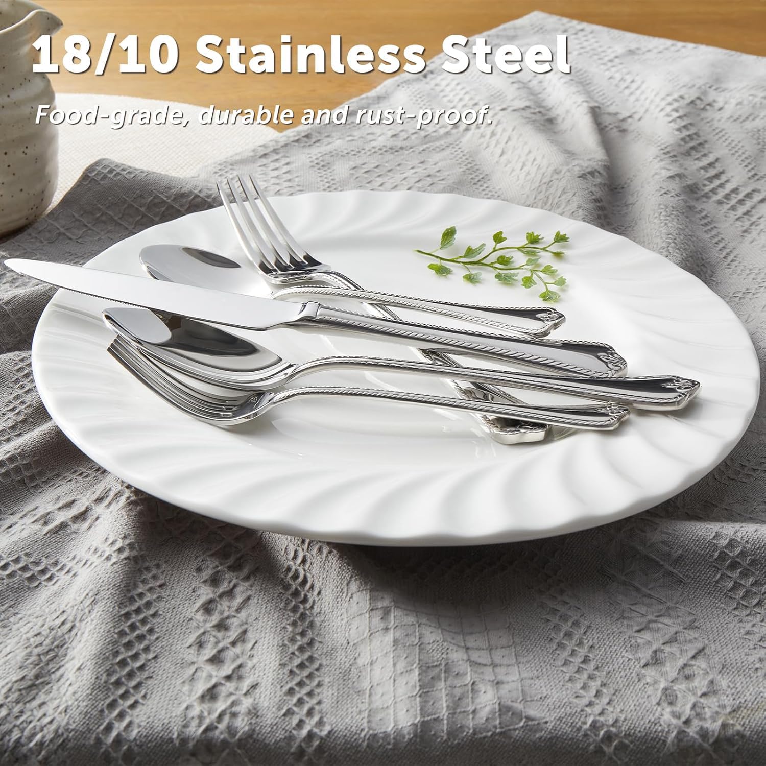 HIKAA 30-Teiliges Edelstahl Besteck Set 6 Personen, 18/10 Besteckset | Chippendale Essbesteck Spiegelpoliert, Spülmaschinenfest, Cutlery Set für Zuhause, Restaurant, Hochzeit, Party, (Silber）