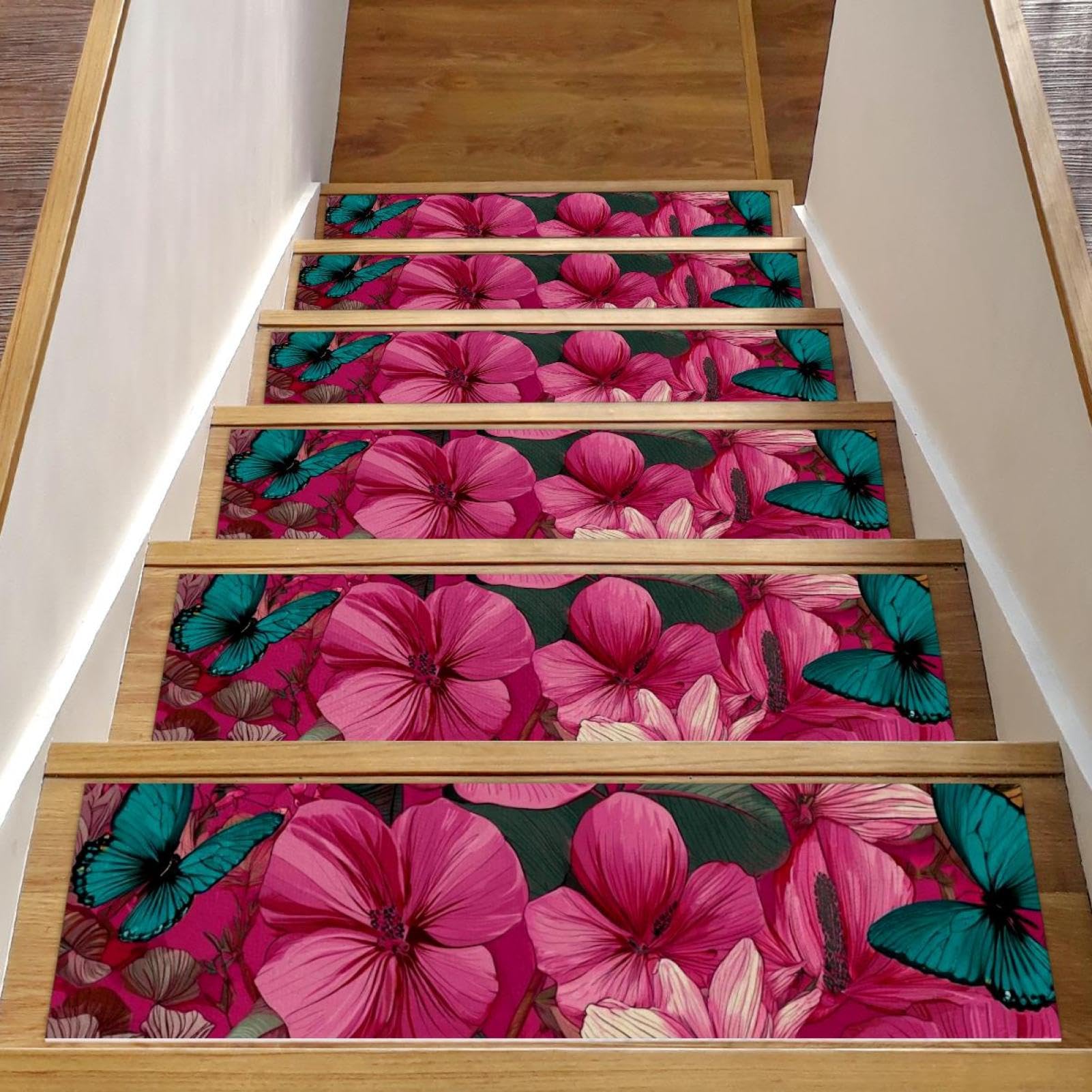 Tapis d'escalier antidérapants contre les marches en bois glissantes