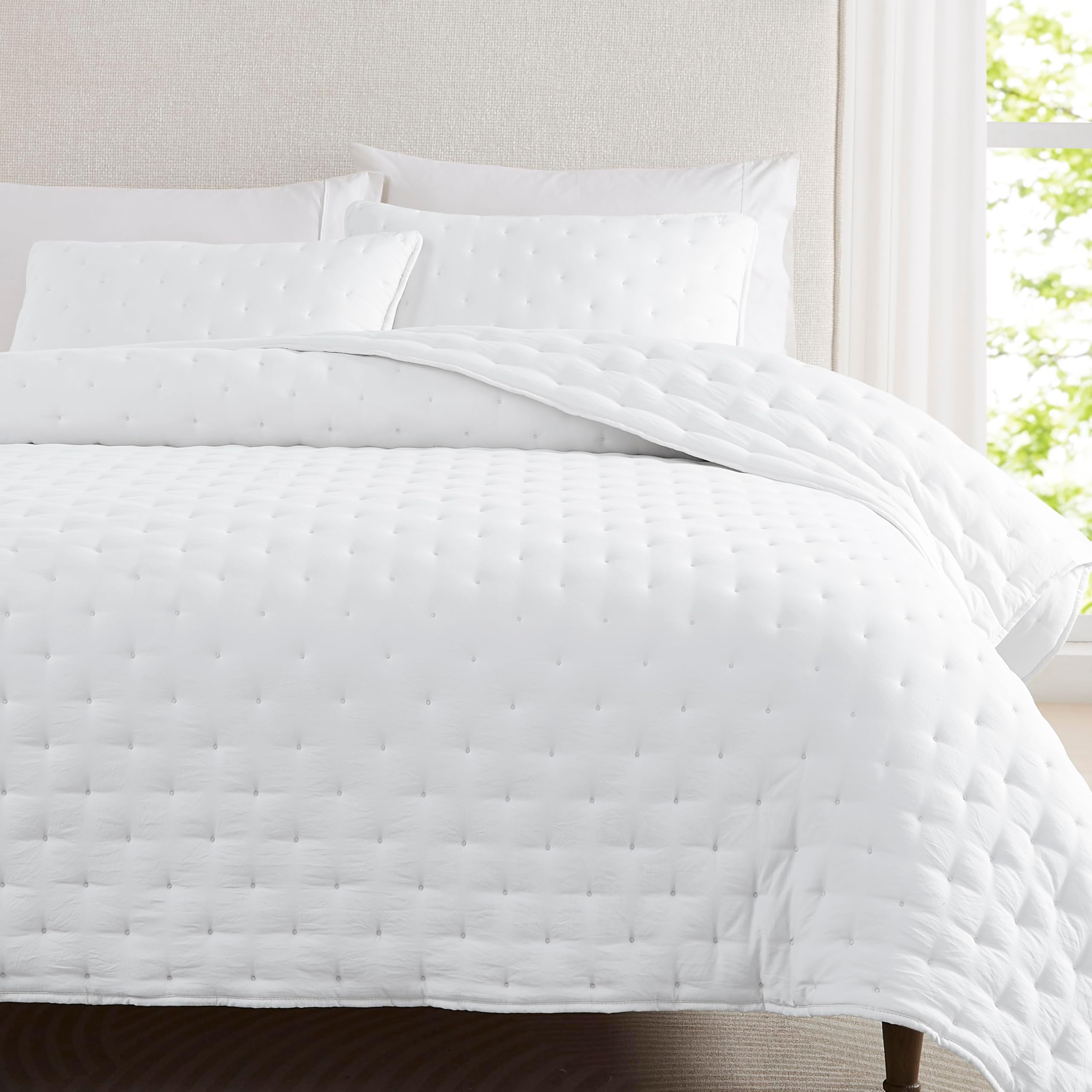 White Cloud California Cal King Size Quilt Bedding Sets with Pillow Shams, Oversized Puffy Cozy Lightweight Bedspread Coverlet, Soft Cute Bed Cover for All Season - 3 Pieces