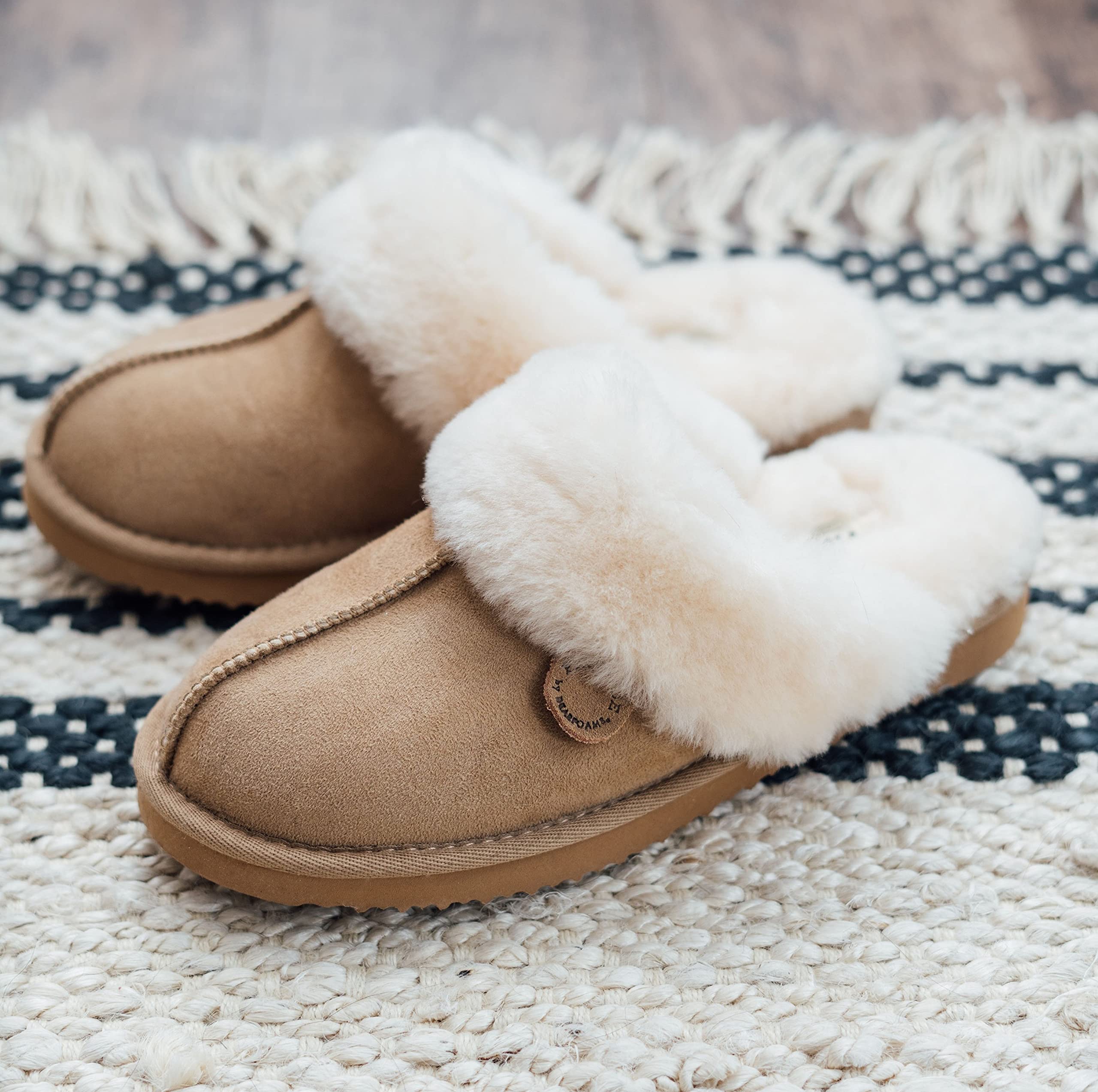 FIRESIDE BY DEARFOAMS Fireside Sydney Shearling Fur Indoor/Outdoor Scuff Slipper With Wide Widths PantofoleDonna