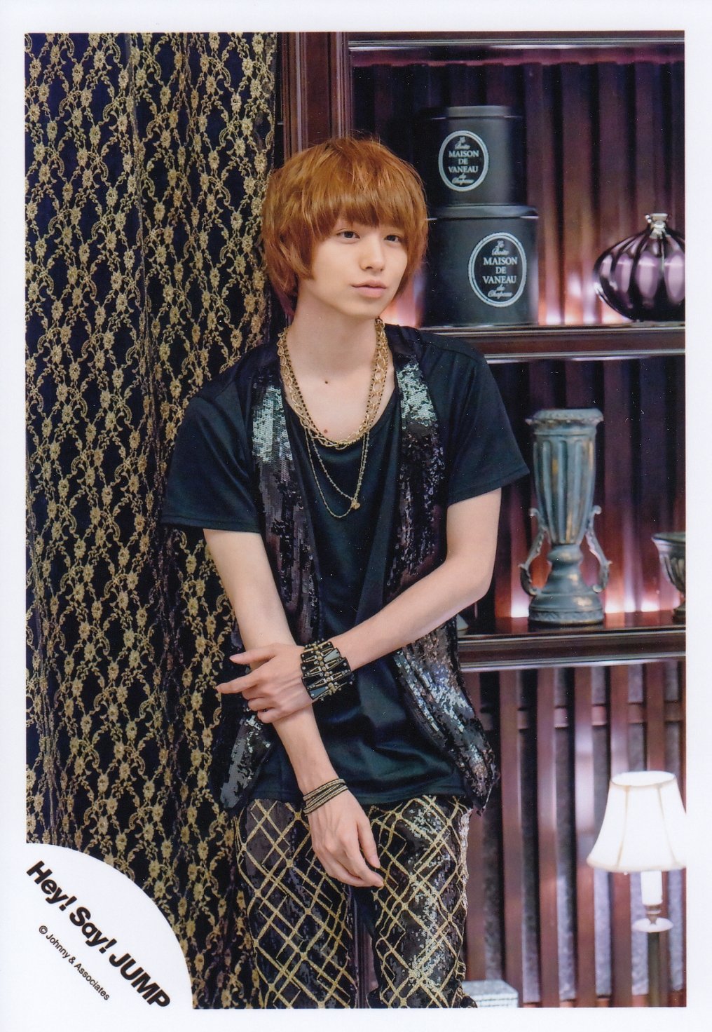Amazon.co.jp: Hey! Say! JUMP 公式生写真 （伊野尾慧）HI00070 : おもちゃ