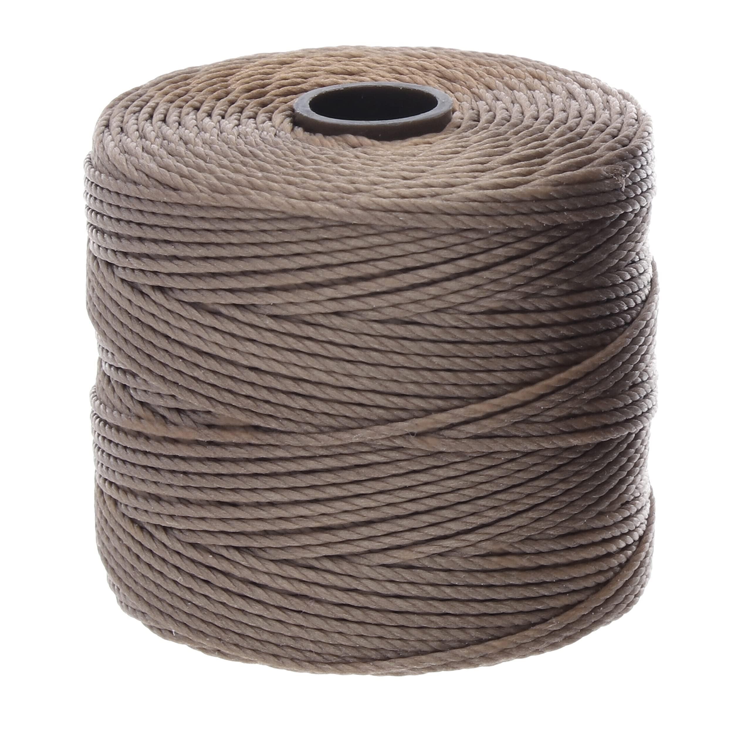 Cordón S-Lon #18 The Beadsmith color cacao de 77 yardas para macramé