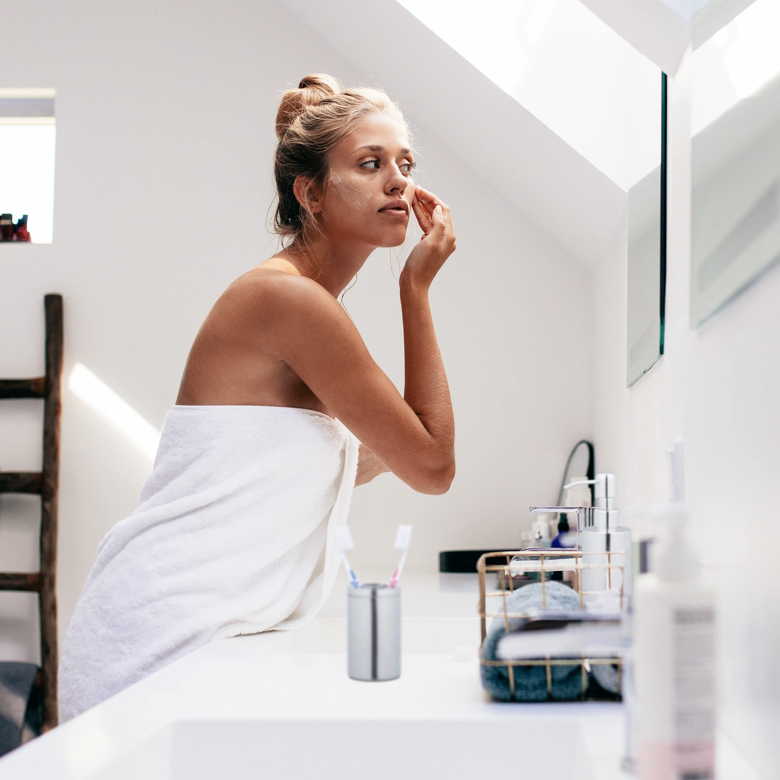 Relaxdays Zestaw łazienkowy, 5-częściowy, akcesoria łazienkowe, polerowana stal nierdzewna, kompletne wyposażenie łazienki, nowoczesny, srebrny