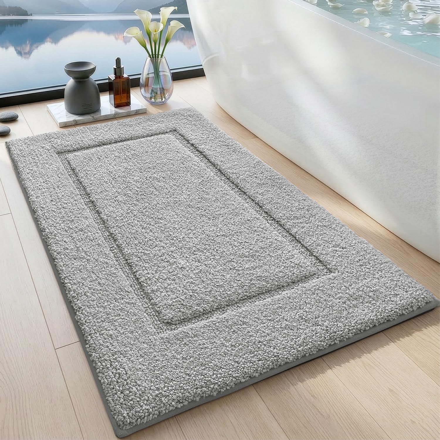 DEXI Tapis de salle de bain ultra absorbant, doux, lavable en machine, antidérapant, pour sol de salle de bain, baignoire, salle de douche, 91,4 x 61 cm, gris clair